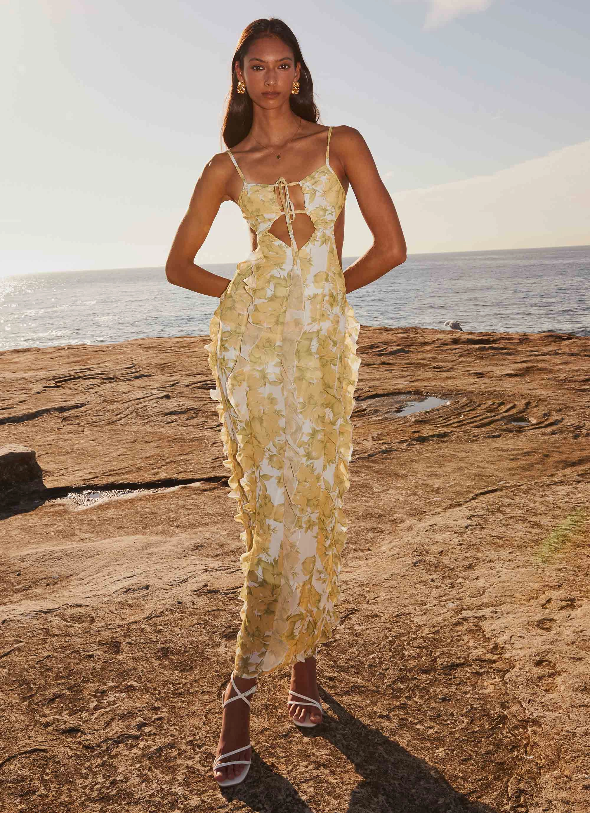 Elegant Mature Seamless-Look Sunset Kisses Ruffle Maxi Dress - Daffodil