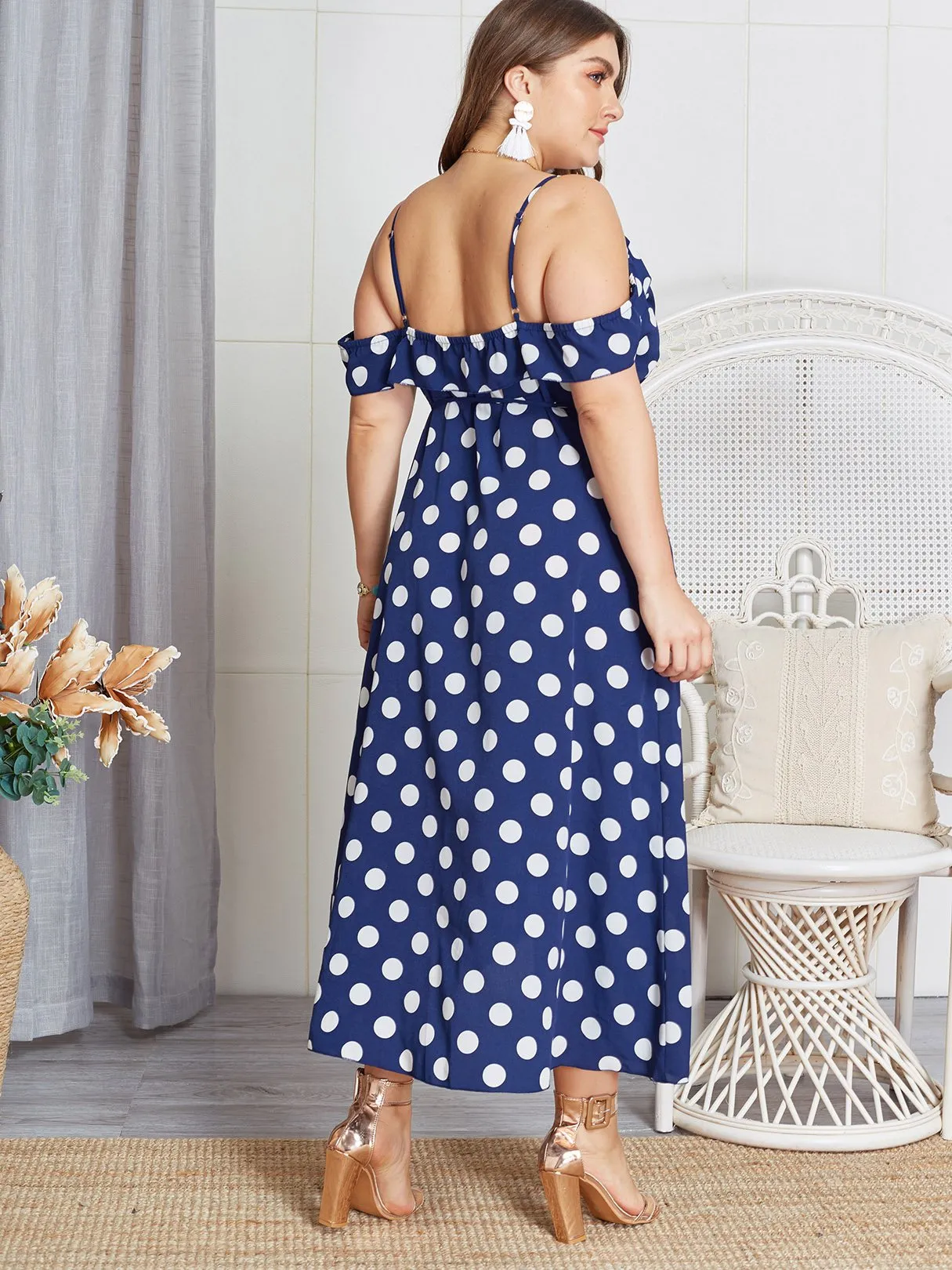 OEM ODM Cold Shoulder Deep V Neck Polka Dot Crossed Front Spaghetti Strap Self-Tie Short Sleeve Blue Plus Size Dress