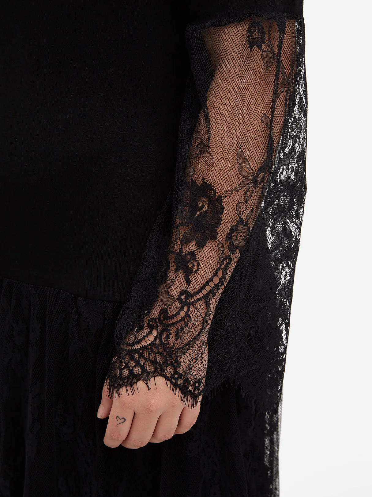 OEM ODM Round Neck Plain Lace Self-Tie Long Sleeve Black Plus Size Midi Dresses