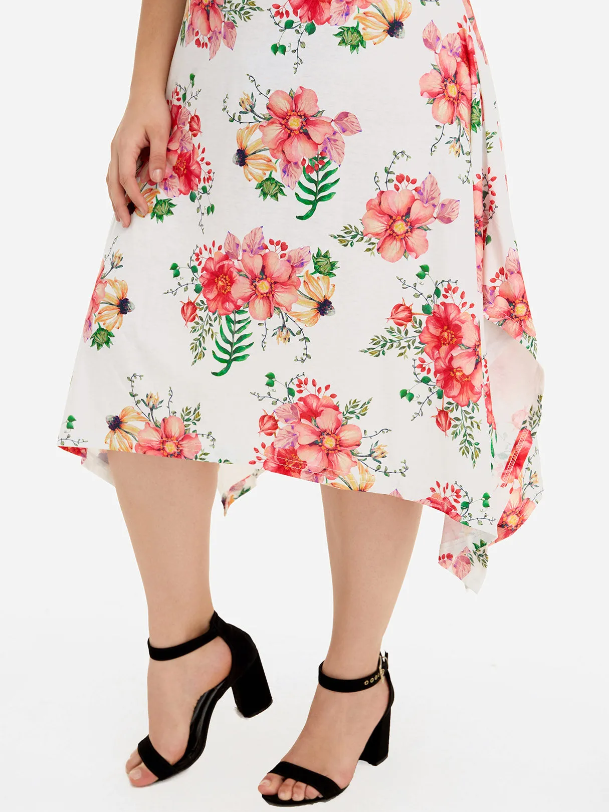 OEM ODM Scoop Neck Floral Print Sleeveless Handkerchief Hem Plus Size Dresses