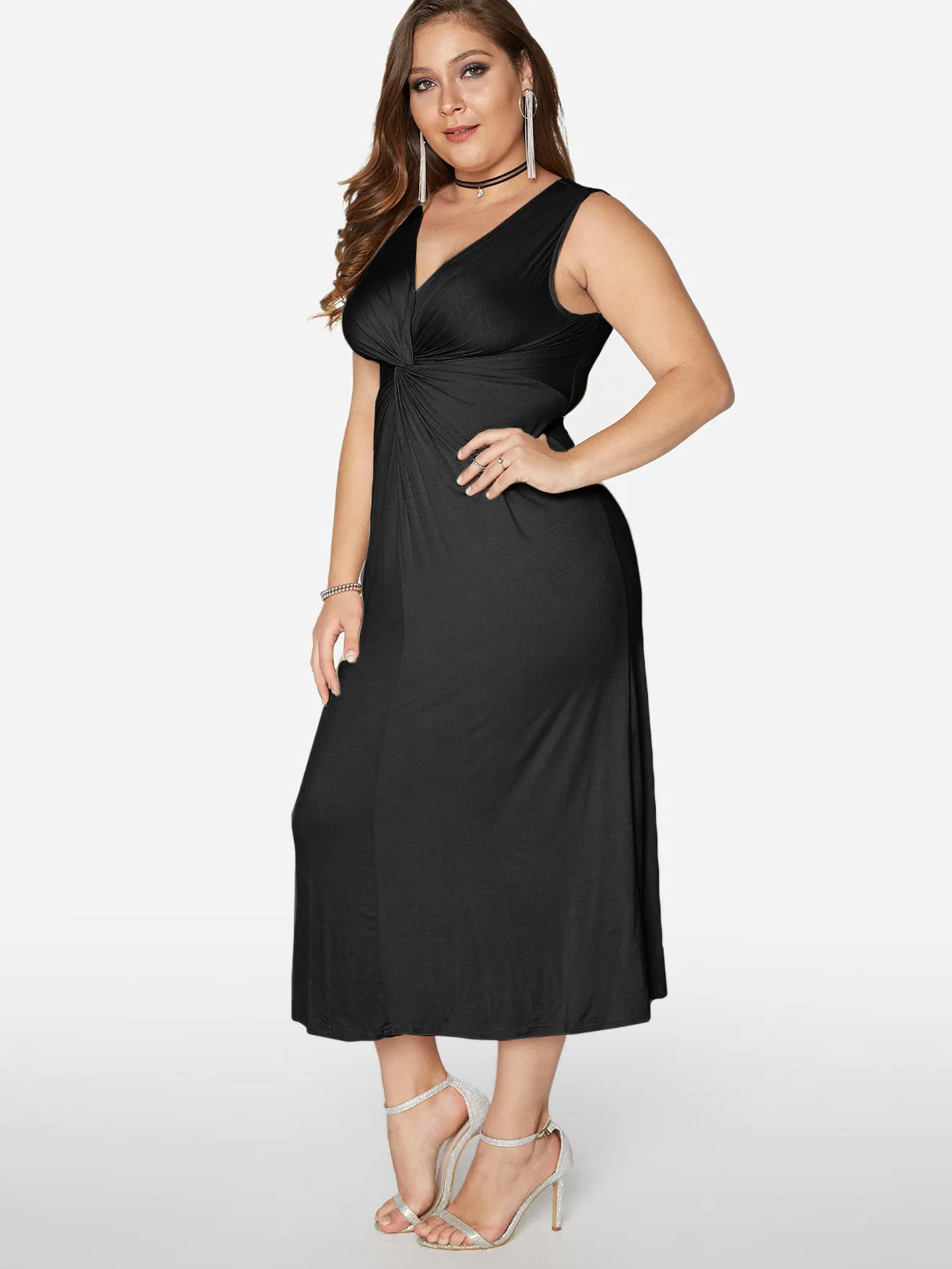 OEM ODM V-Neck Plain Pleated Sleeveless Black Plus Size Maxi Dress