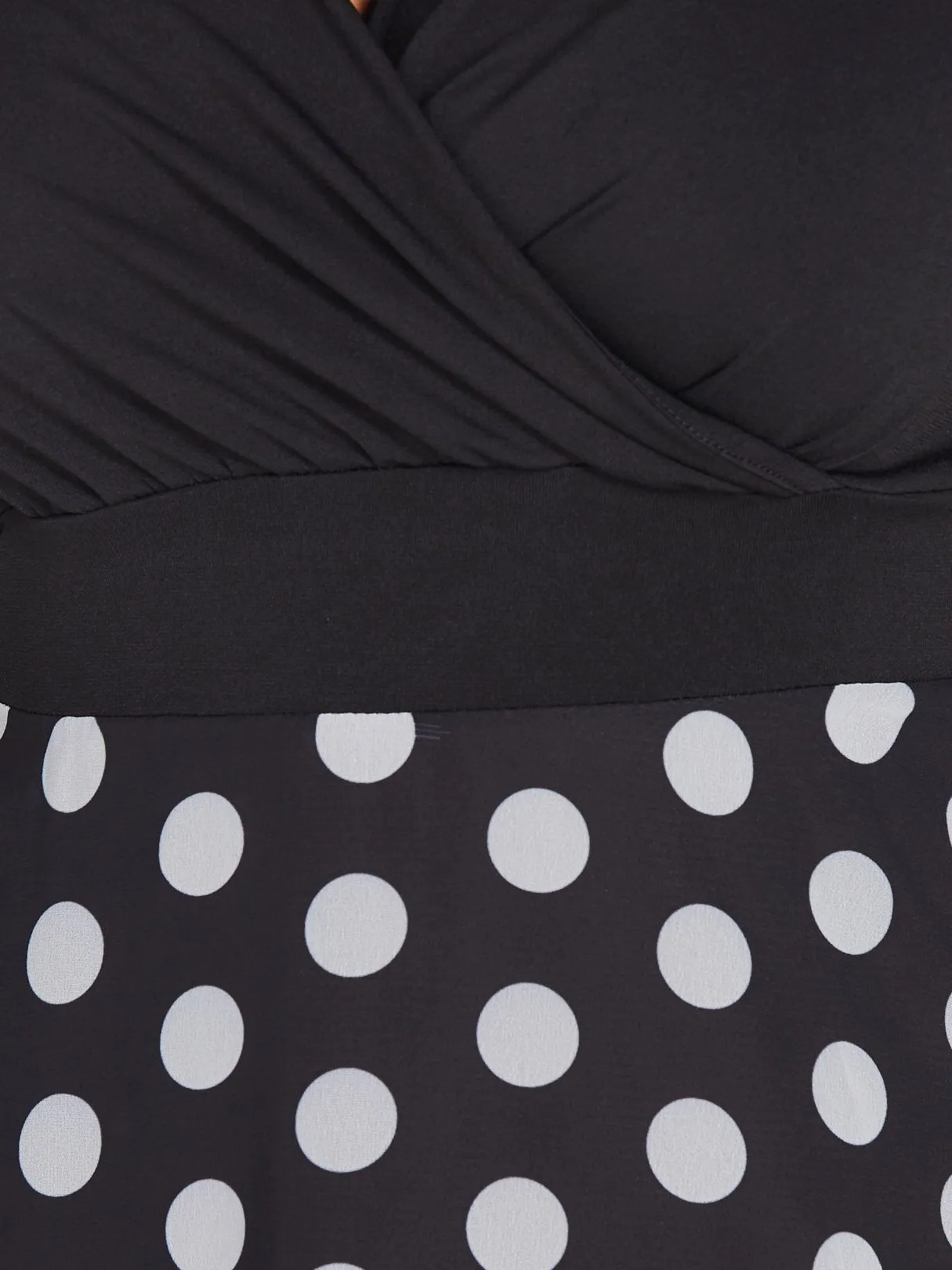 OEM ODM V-Neck Polka Dot Wrap Half Sleeve Black Plus Size Dress