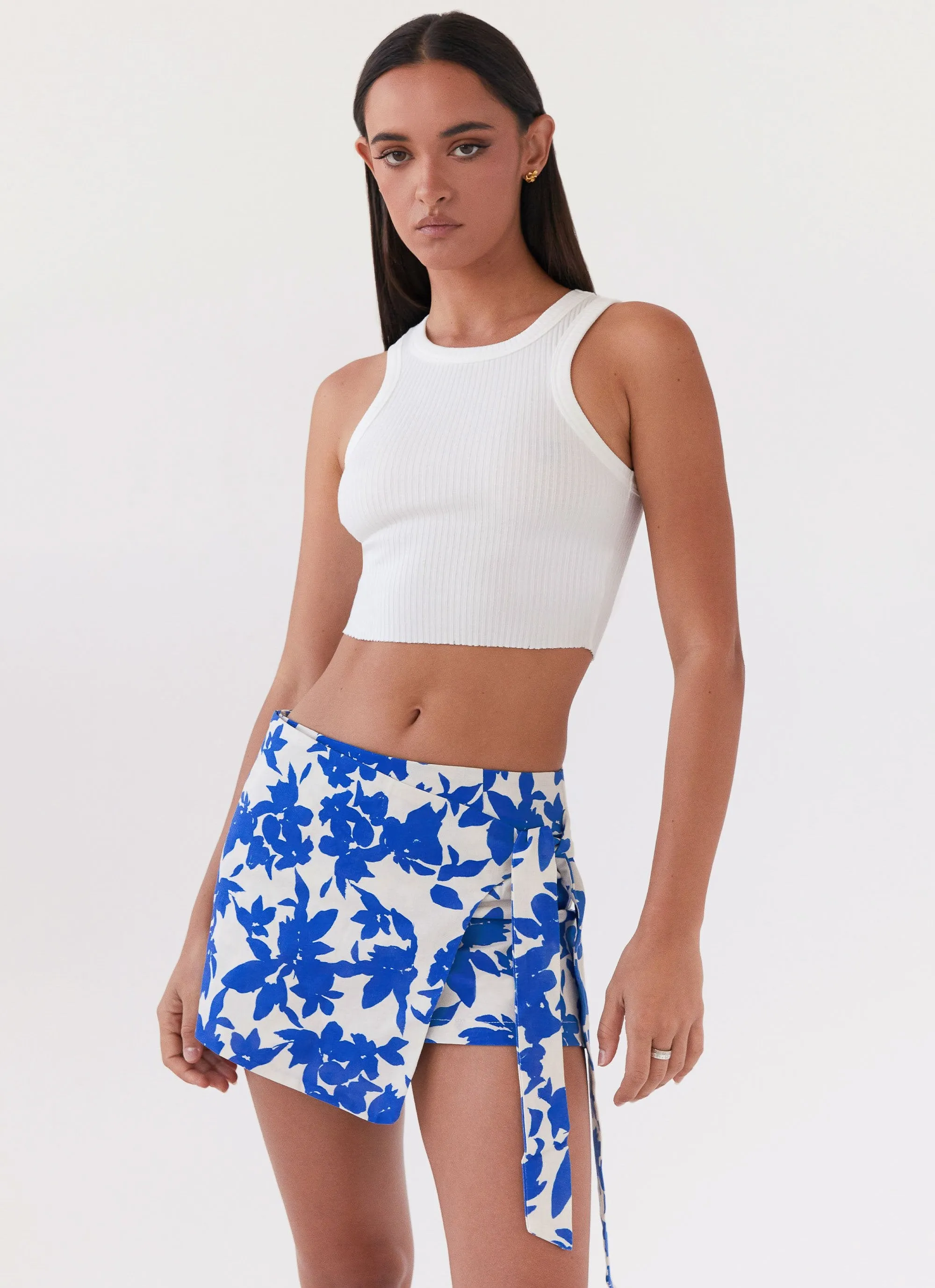 Quick Dry Technology Steal Away Linen Wrap Skirt - Blue Floral