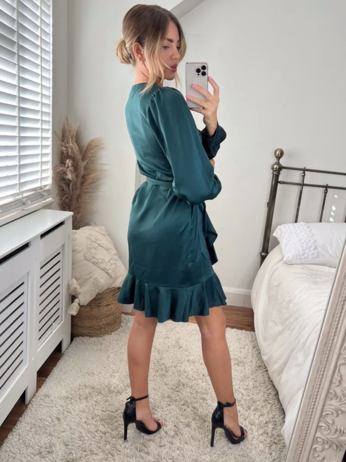 City Ready Cool Look Bobbi Wrap Satin Mini Dress / Forest Green