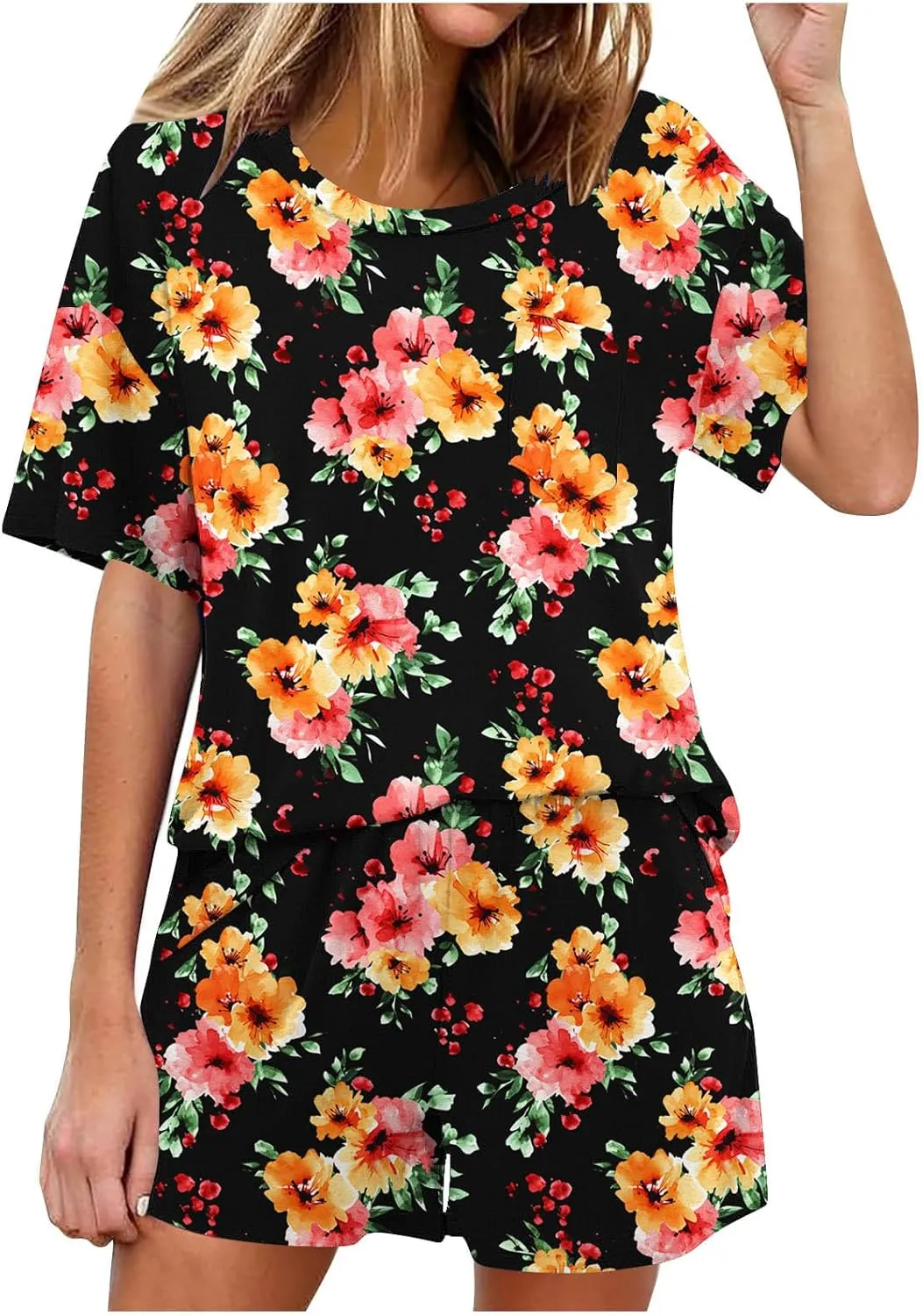 Pajamas 2 Piece Set for Women Comfy Short Sleeve Sleepwear Tops & Shorts Summer Fashion Loose Pjs Lounge Outfits