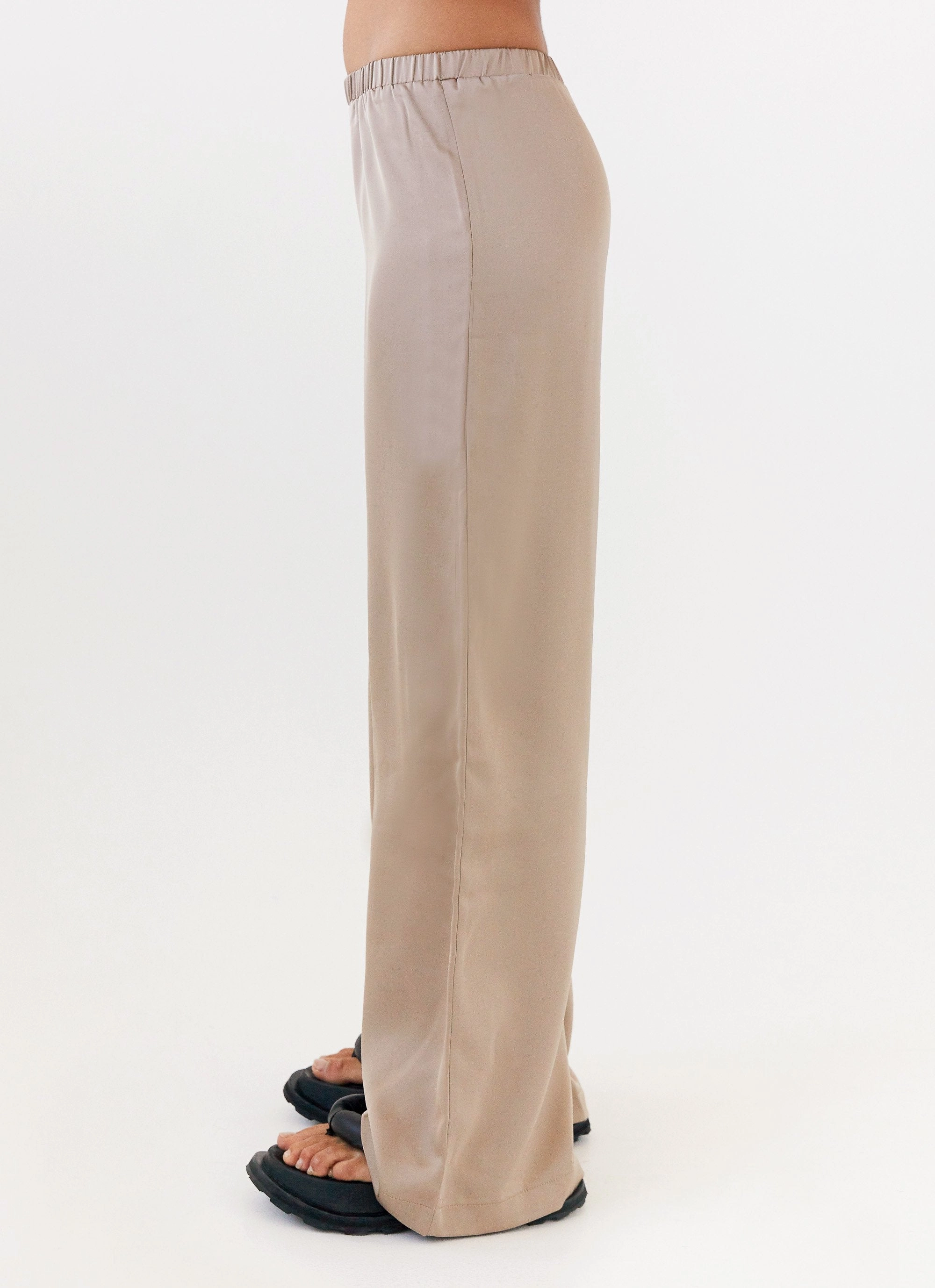 UltraQuietMaterial Palm Cove Satin Pants - Mushroom