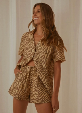 Payne Short - Zebra Shape Retention Technology Payne Short - Zebra Stretchable Fabric AdjustableHood