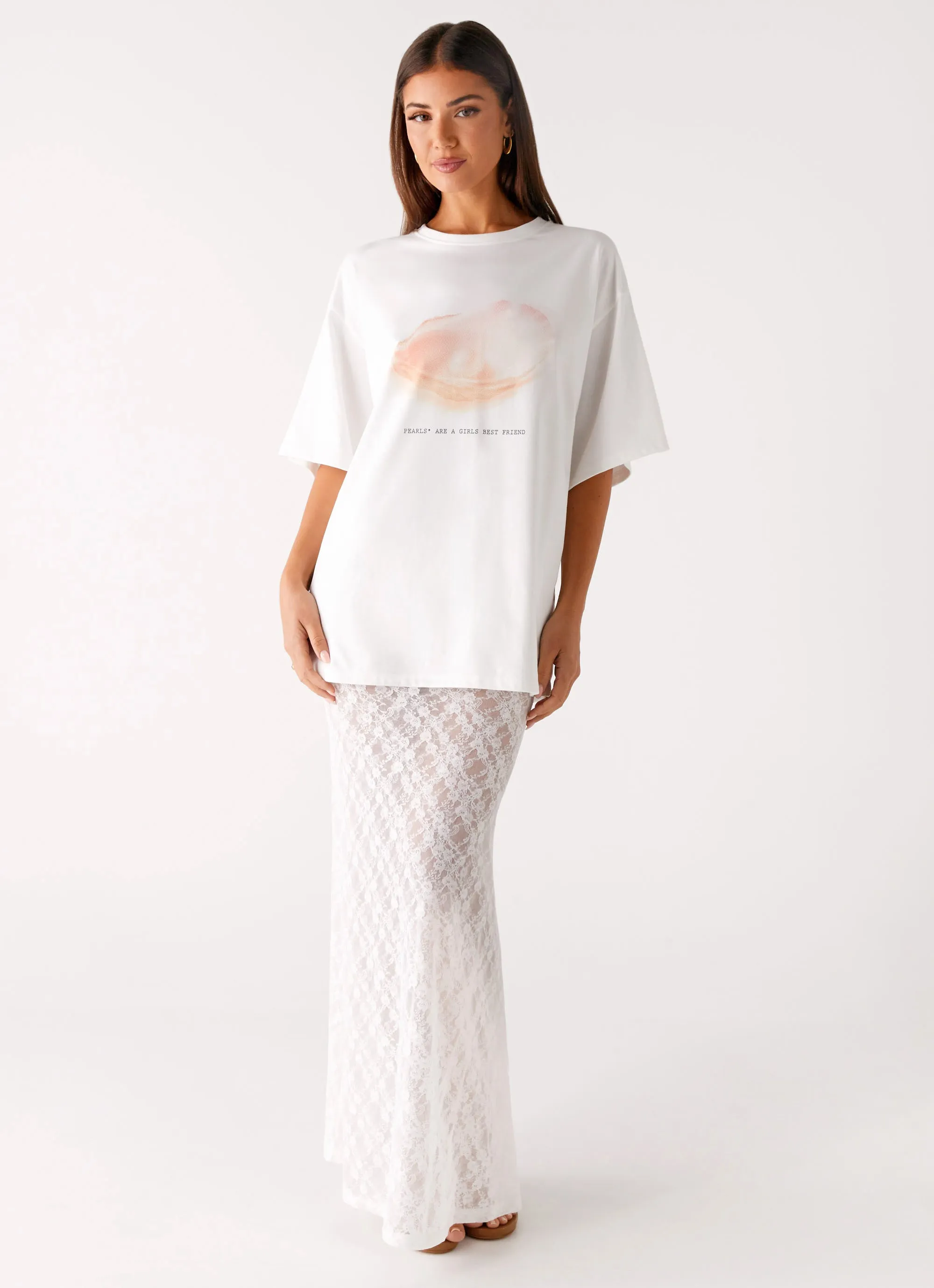 Pearl Oversized Tee - White Slim Fit Design