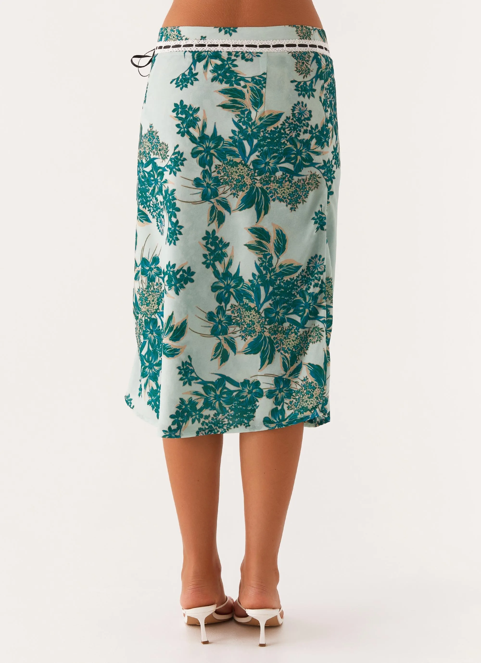 Peony Quartz Midi Skirt - Cloud Nine Floral Seamless construction