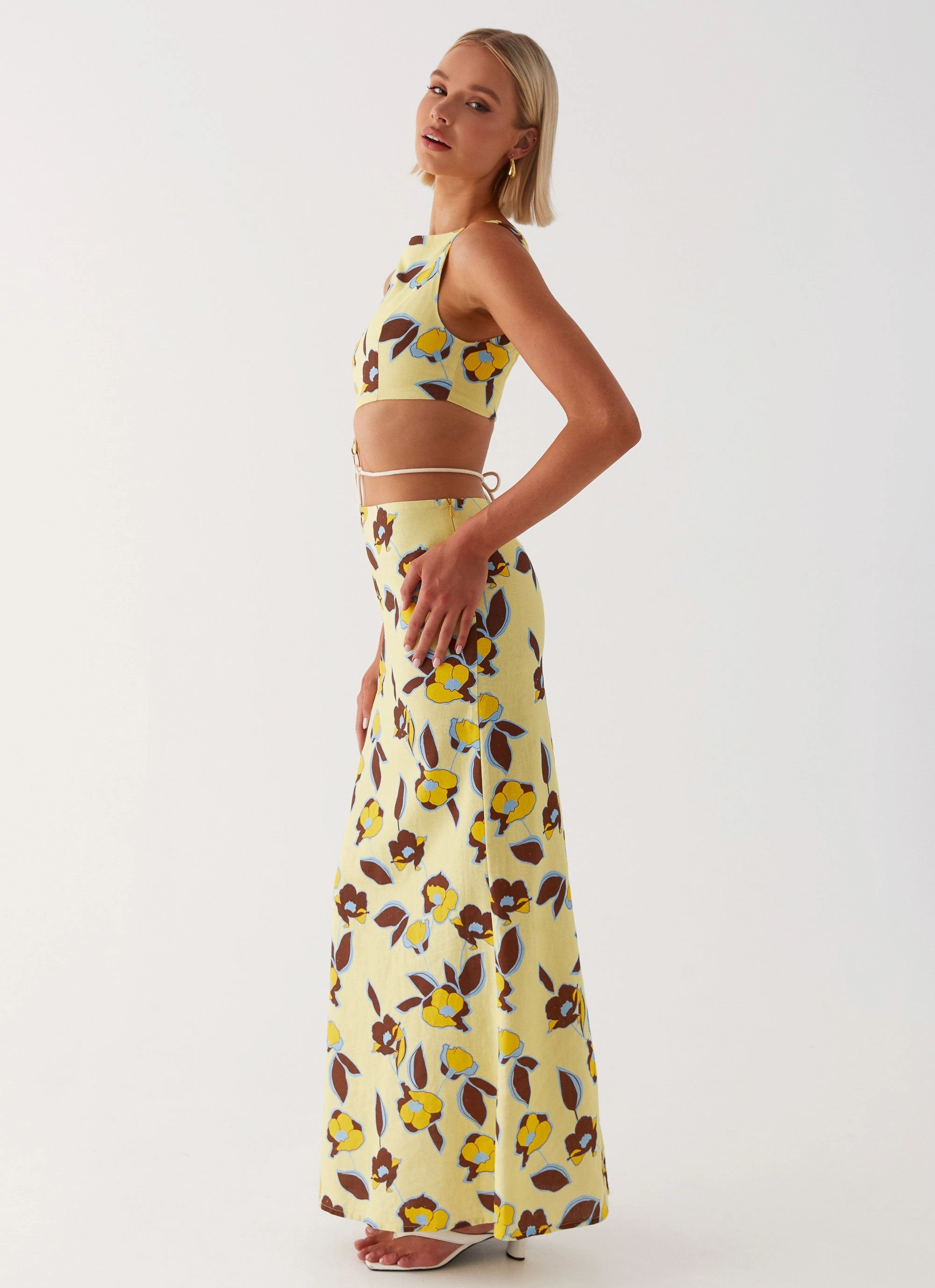 Taryn Cut Out Maxi Dress - Primrose Trendy floral dress Light Volume