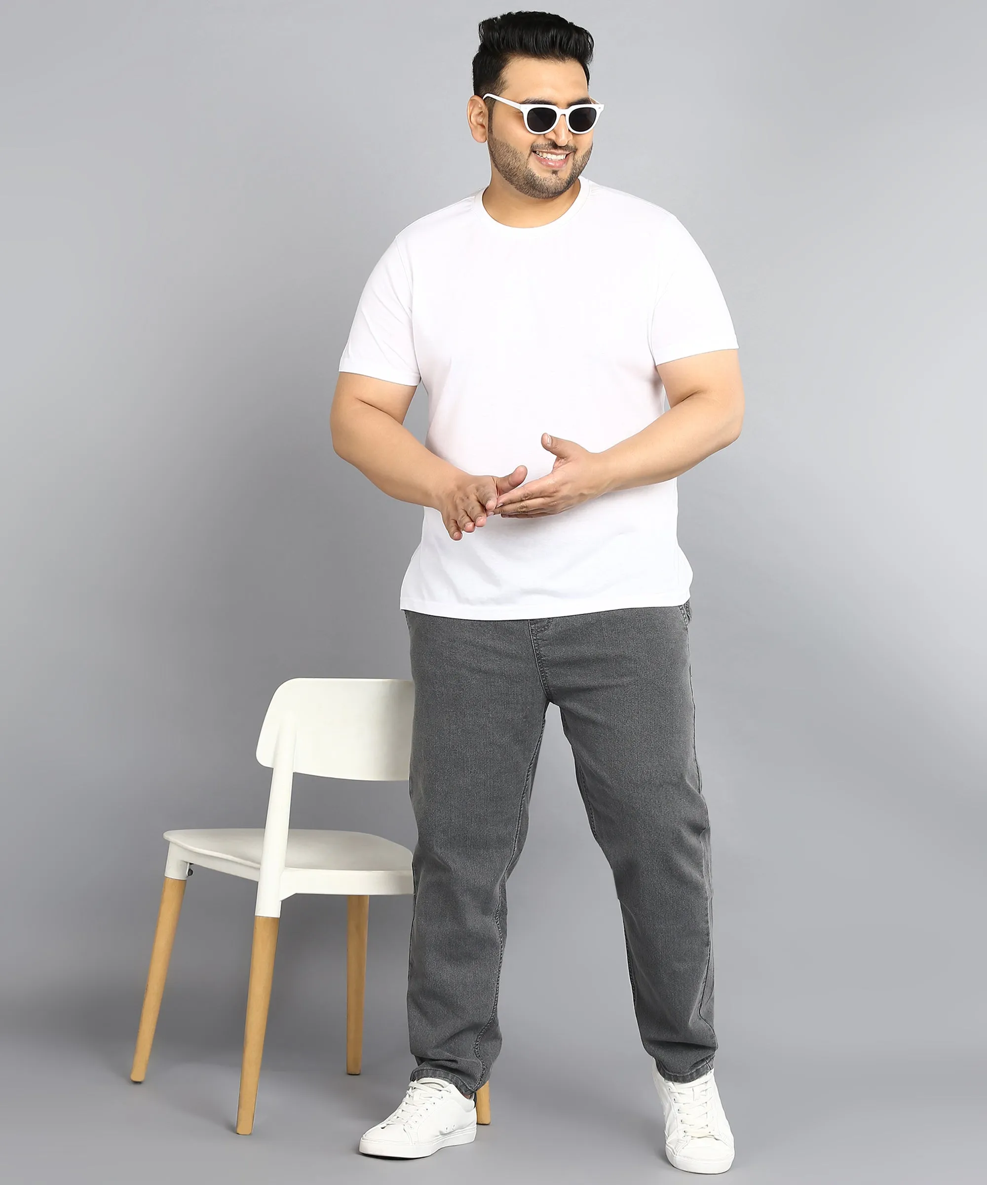 Plus Men's Grey Regular Fit Washed Jogger Jeans Stretchable