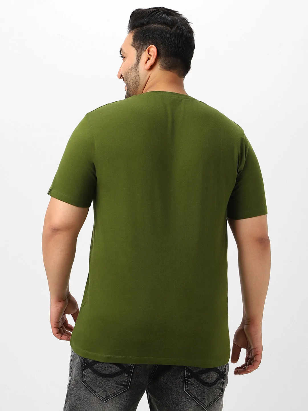 Plus Men's Olive Green Solid Regular Fit Round Neck Cotton T-Shirt