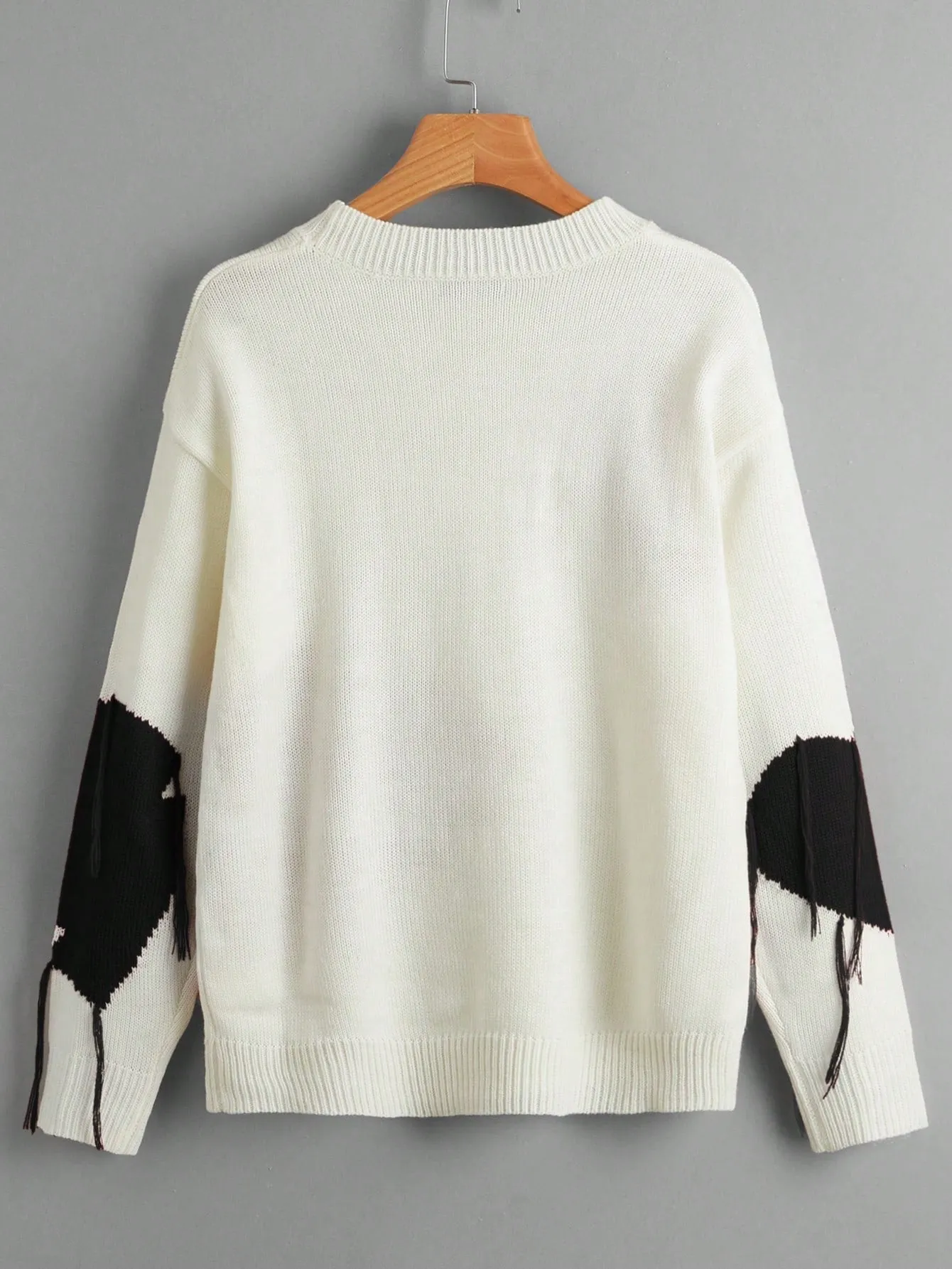 Plus Size Heart Print Sweater With Tassel Decoration And Round Neckline