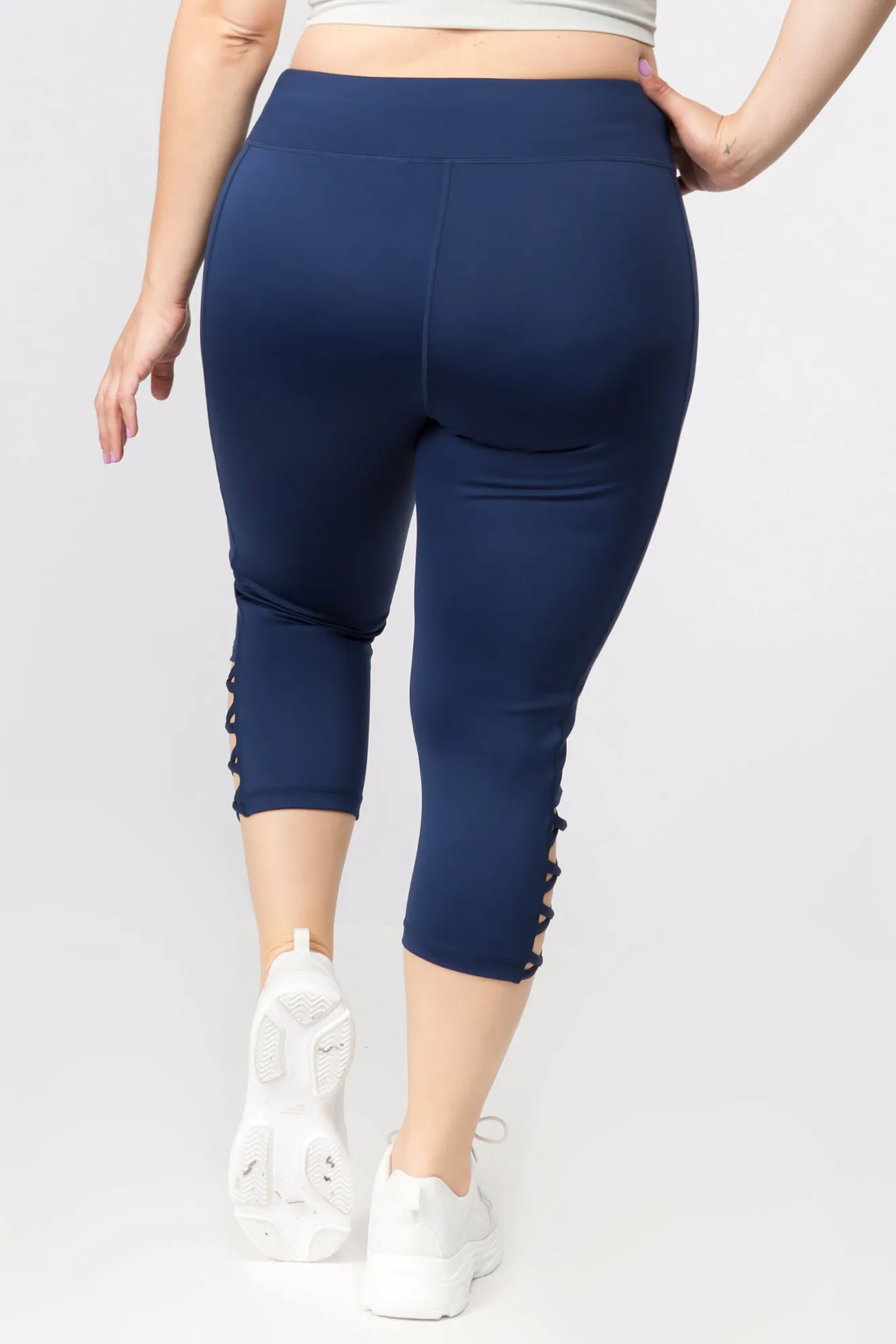 Plus Size Lattice Capri Workout Leggings
