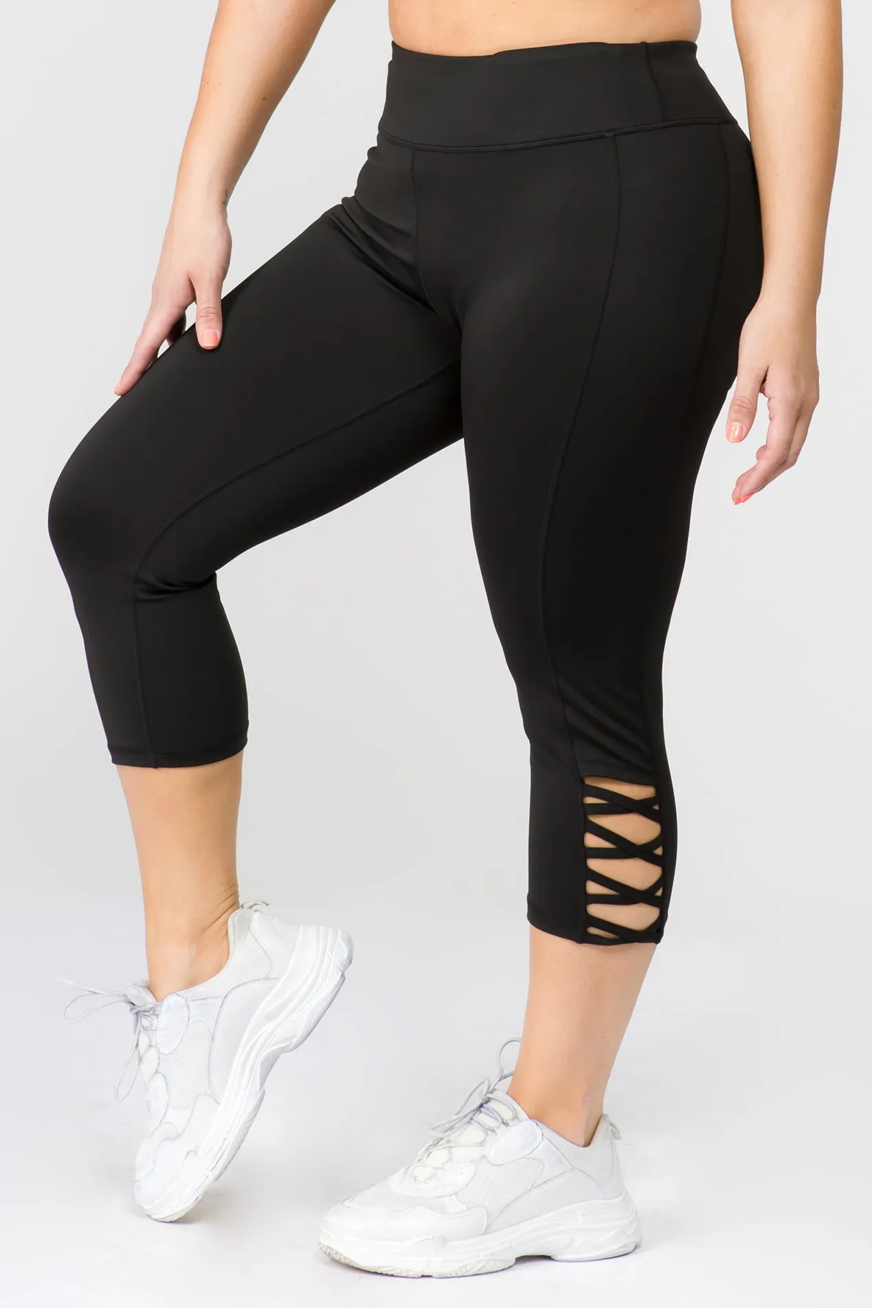 Plus Size Lattice Capri Workout Leggings