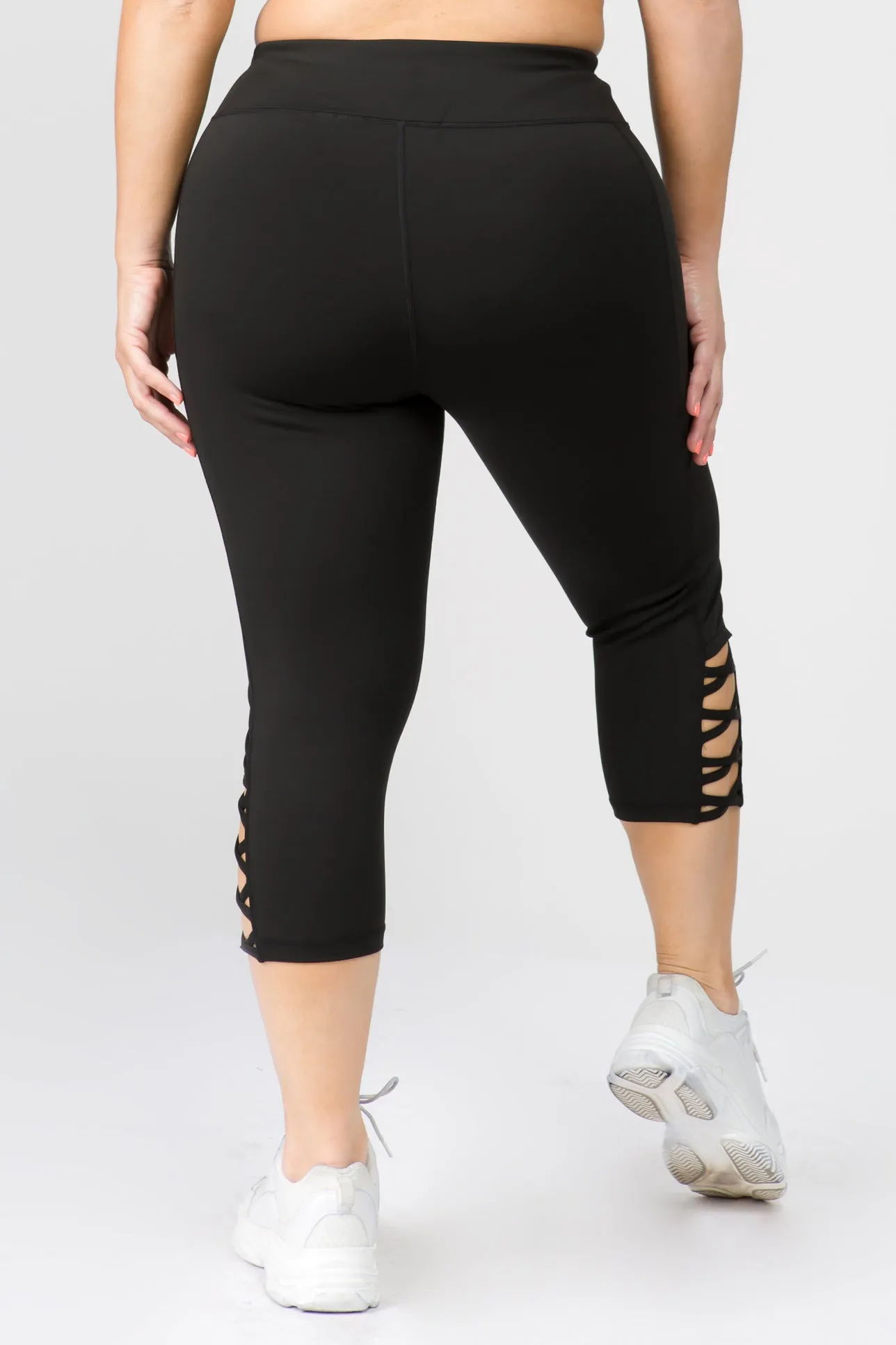 Plus Size Lattice Capri Workout Leggings