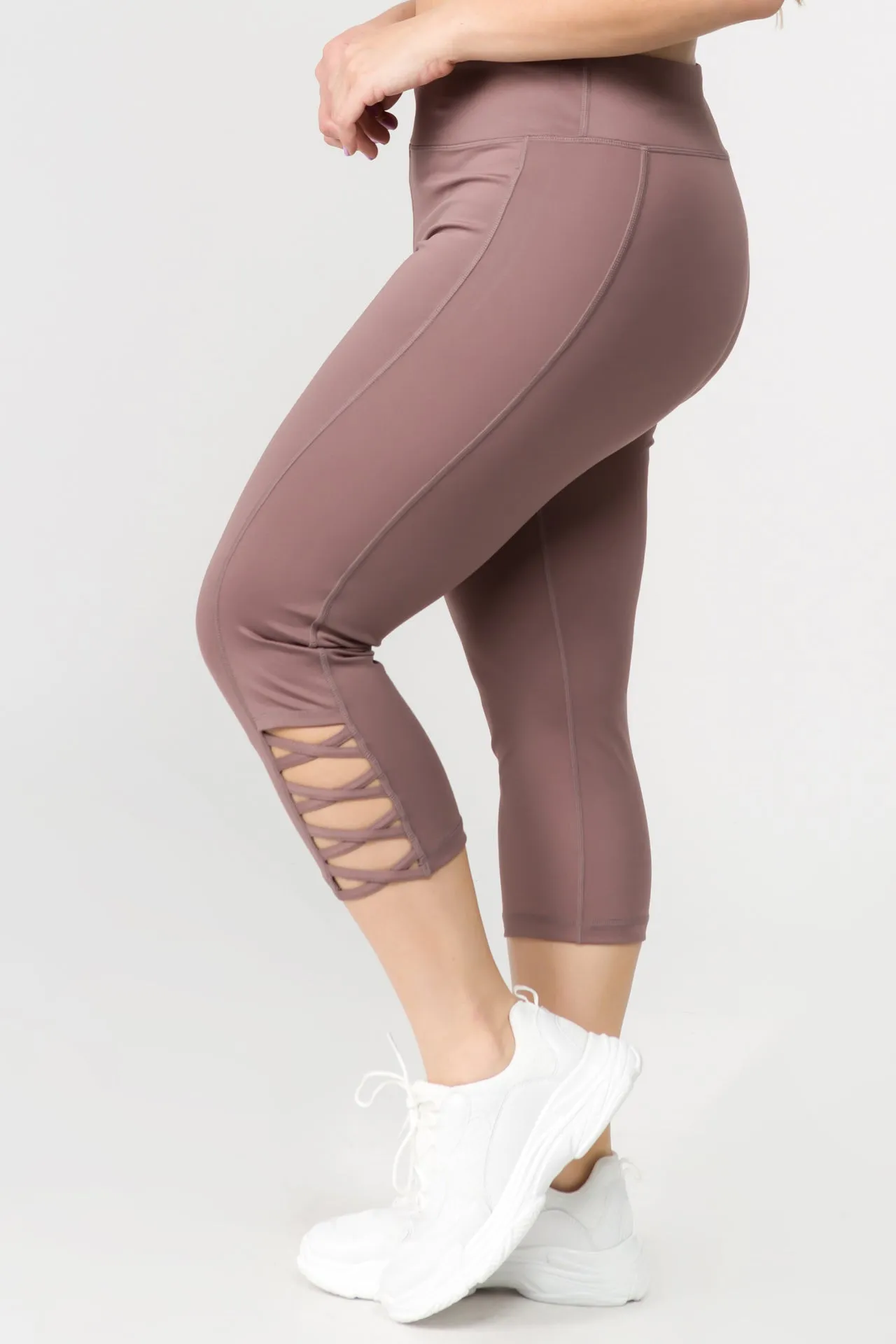 Plus Size Lattice Capri Workout Leggings