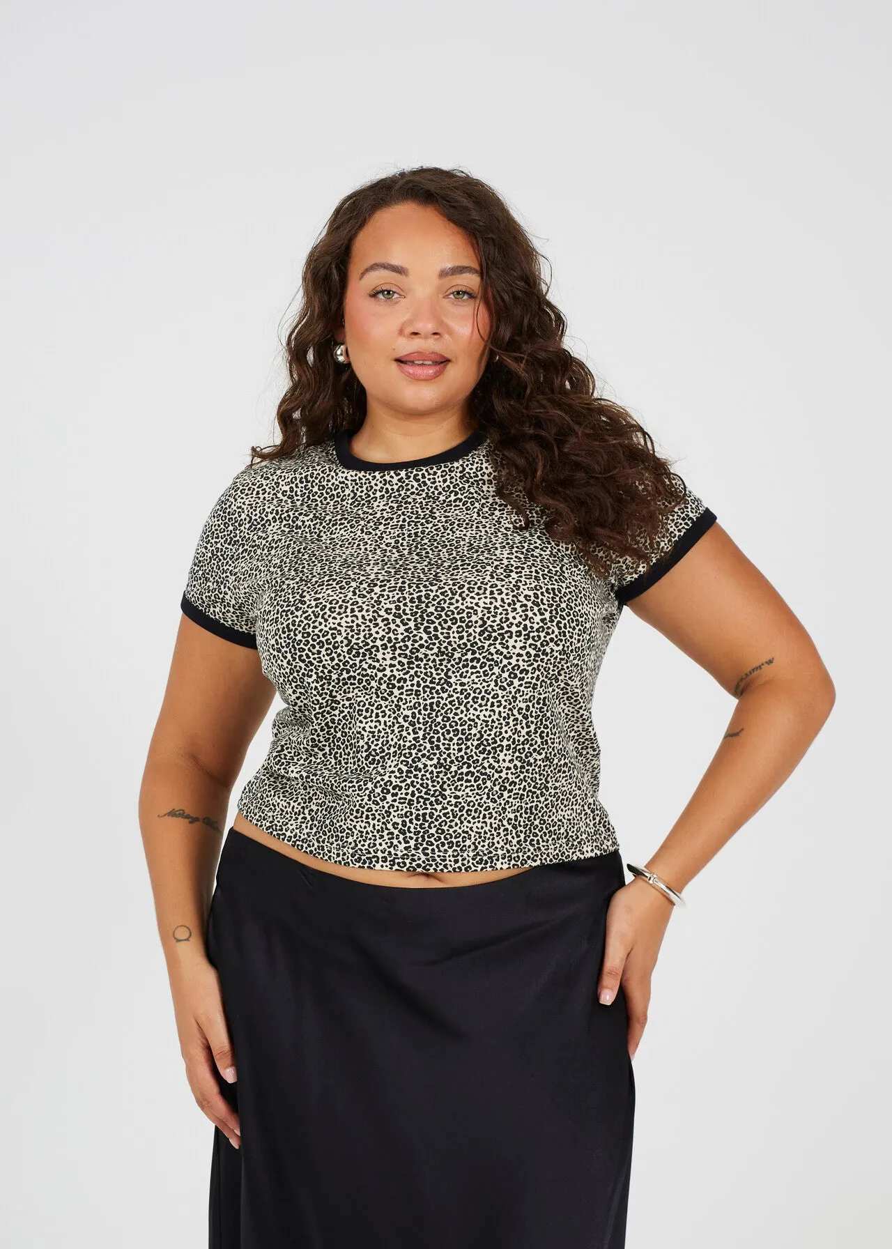 PLUS SIZE LEOPARD PRINT CREW NECK RINGER T-SHIRT