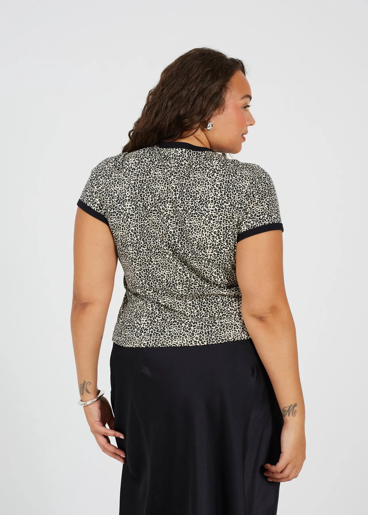 PLUS SIZE LEOPARD PRINT CREW NECK RINGER T-SHIRT