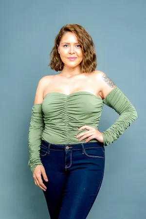 Plus Size Off Shoulder Ruched Sweetheart Neckline Bodysuit with Snap Crotch (CB51319P)