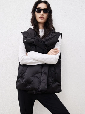 Pocketed Lapel Collar Down Vest
