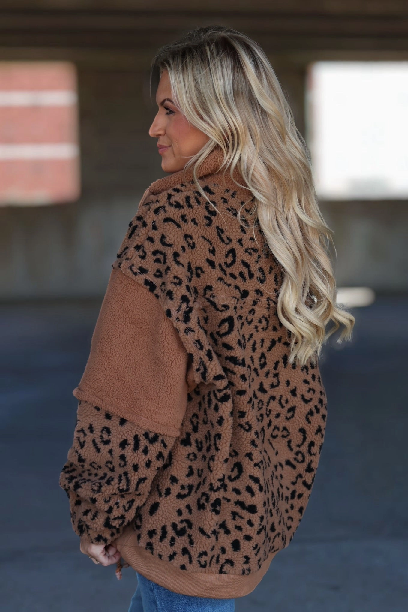 Premises Fleece Pullover Quick Access Slit