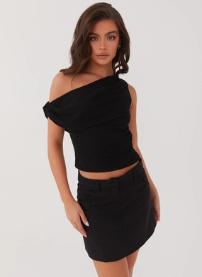 Quick Dry Weave Marissa Linen One Shoulder Top - Black Marissa Linen One Shoulder Top - Black MultiPocket Design ButtonlessClosure