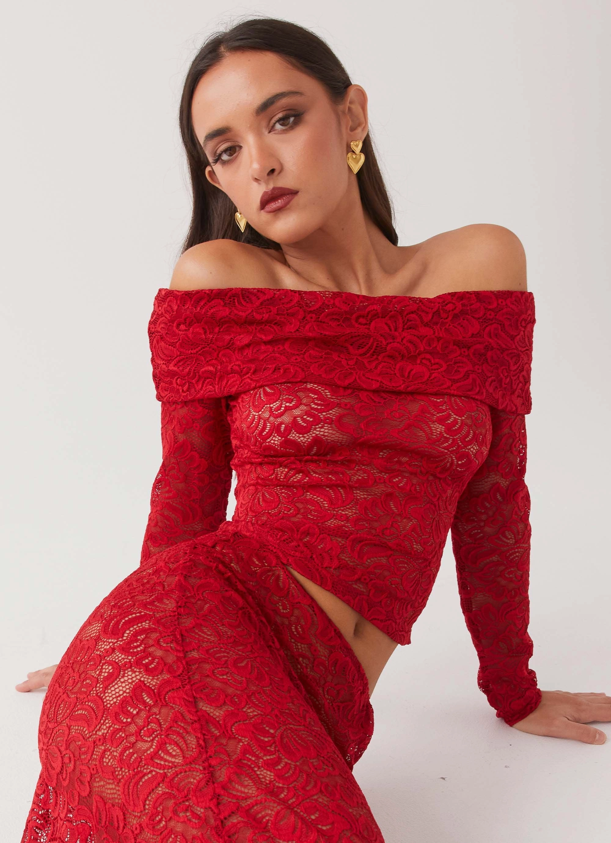 AdjustableHemCuffs WrinkleFree Fabric Zephyra Lace Long Sleeve Top - Red