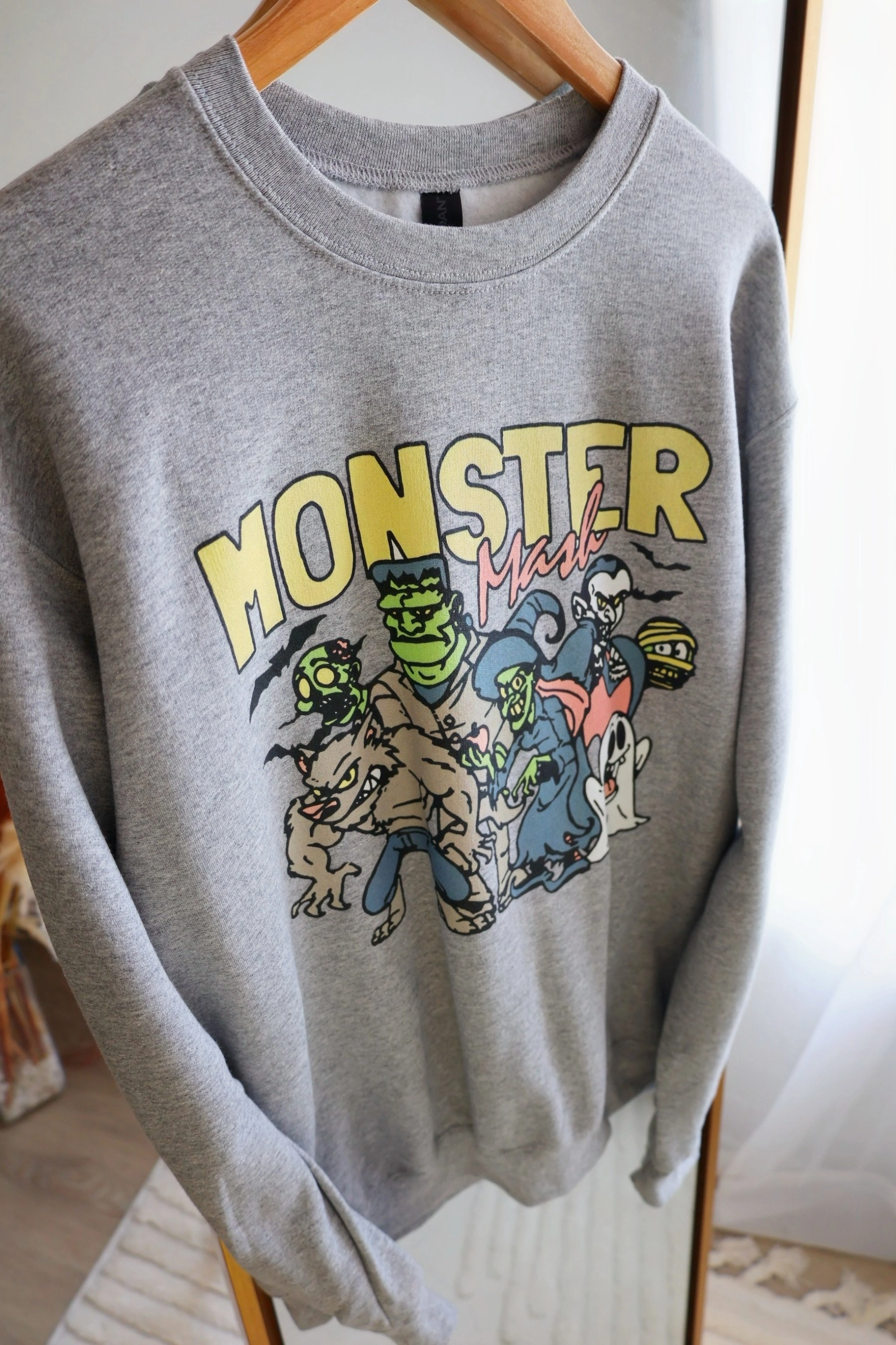 Monster Mash Retro Sweatshirt MultiPocket