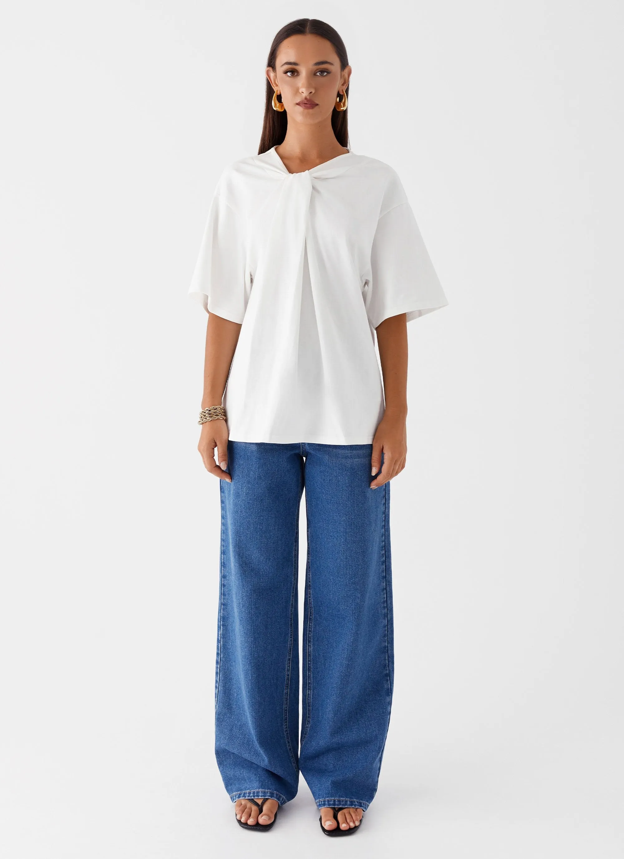 Orena Twist T-Shirt - White Thermoregulating Fabric