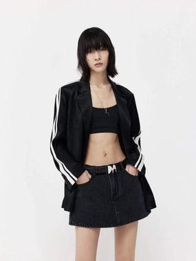 Relaxed Contrast Blazer