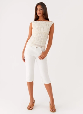 Rocco Denim Capri Pants - Off White Relaxed Vibe Rocco Denim Capri Pants - Off White Party Look Couple Look Earthy Chic Appearance