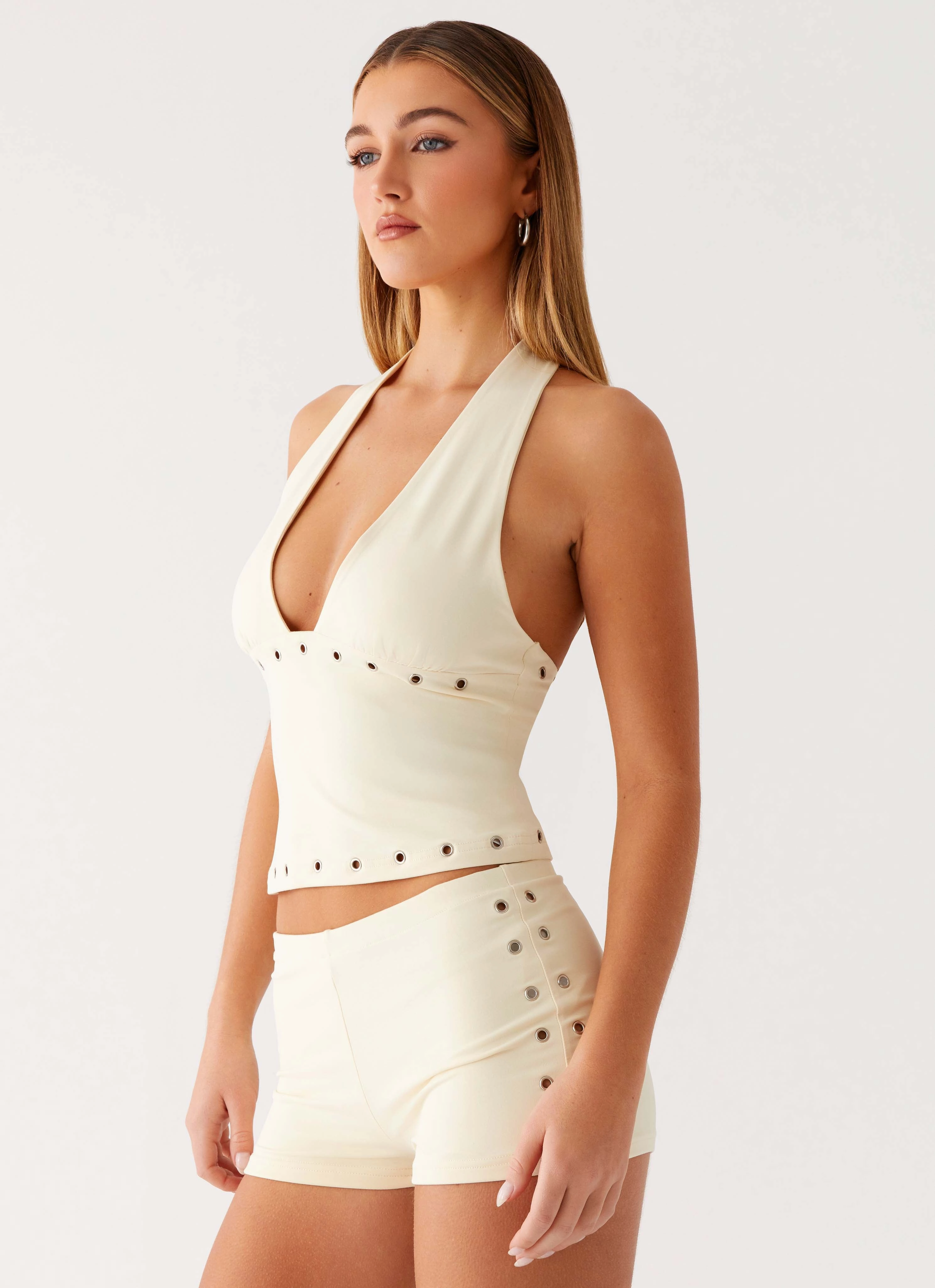 StretchFit Silhouette Non Bulky Insulation Tech Roxy Mini Shorts - Muted Yellow