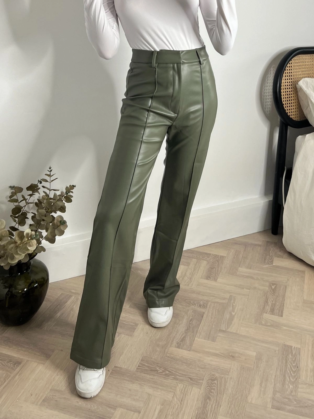 Stretchable Waist Alyssa PU Flare Trouser / Olive PU