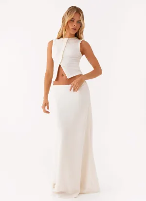 runway look Tatum Low Rise Maxi Skirt - Ivory Maximalist look Tiered Layers Tatum Low Rise Maxi Skirt - Ivory