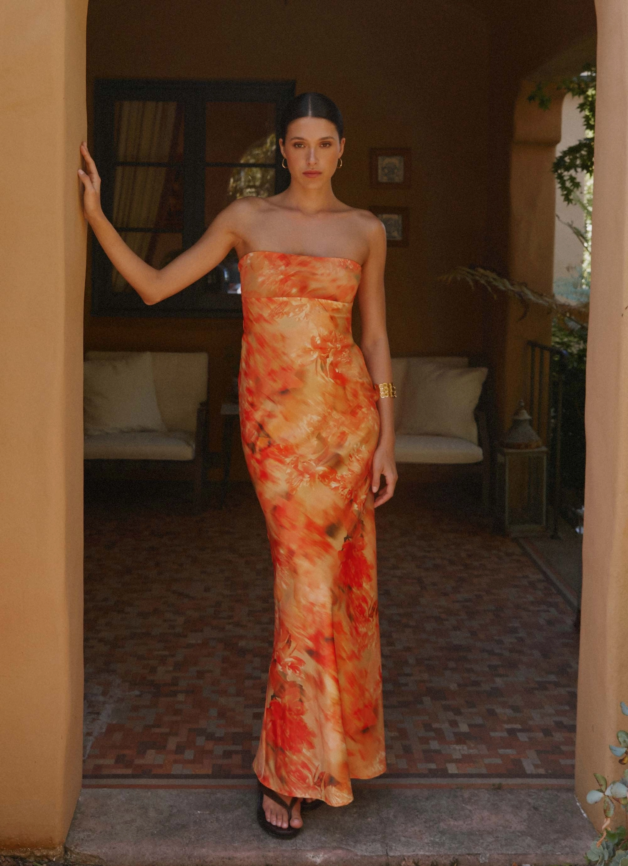 Carmen Maxi Dress - Sunset Floral Sleek Design
