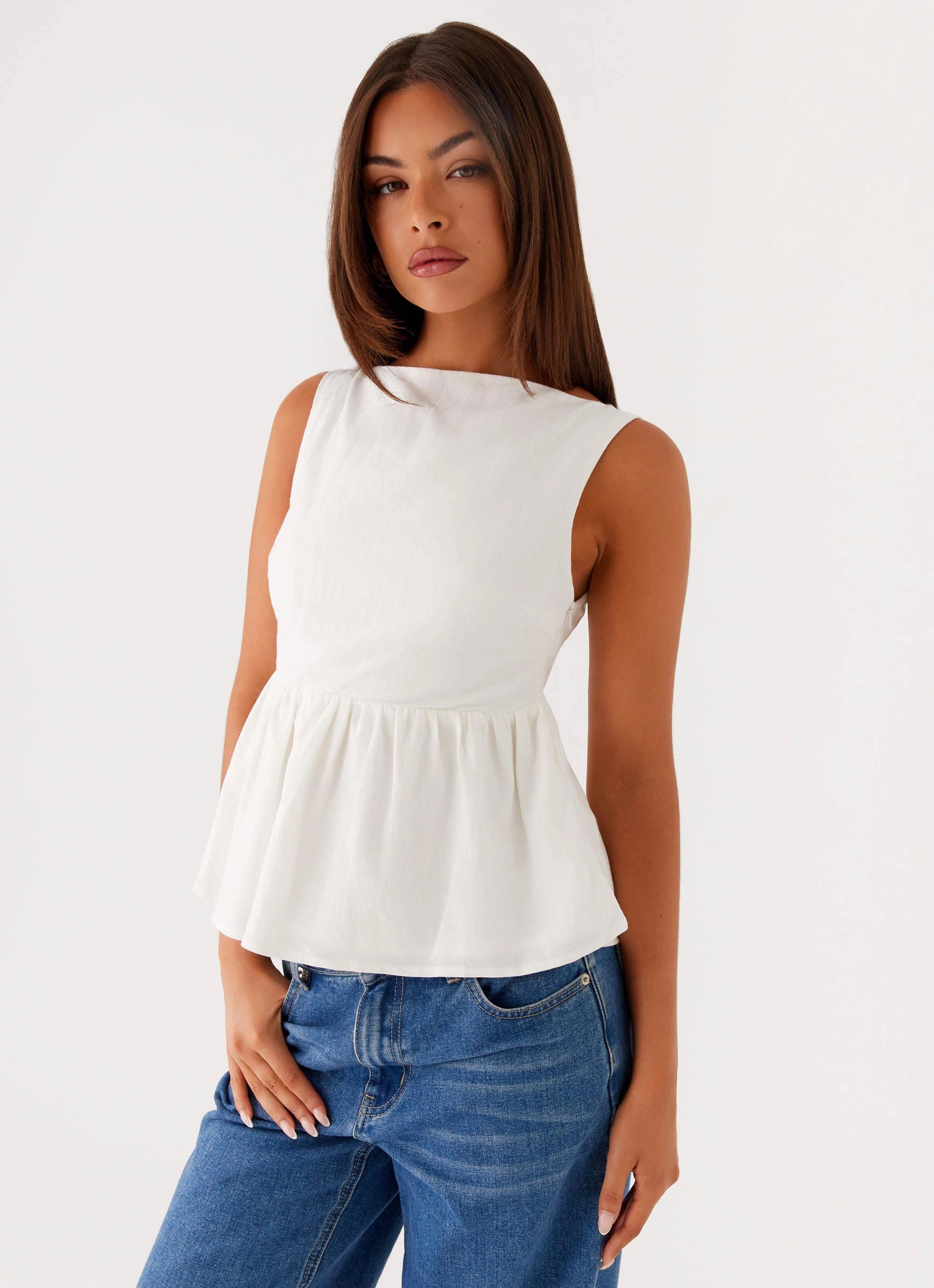 Sallie Linen Top - White QuickDryConstruction