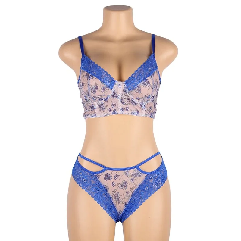 Sensual 2 Piece Plus Size Lace Floral Lingerie Set