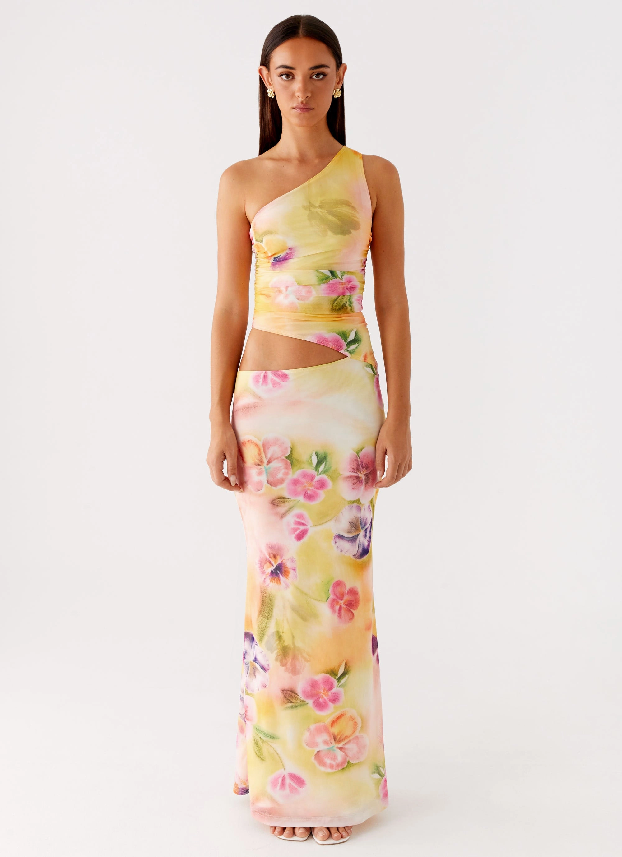 Workwear Bold Simplicity Seranella One Shoulder Maxi Dress - Sunburst Floral