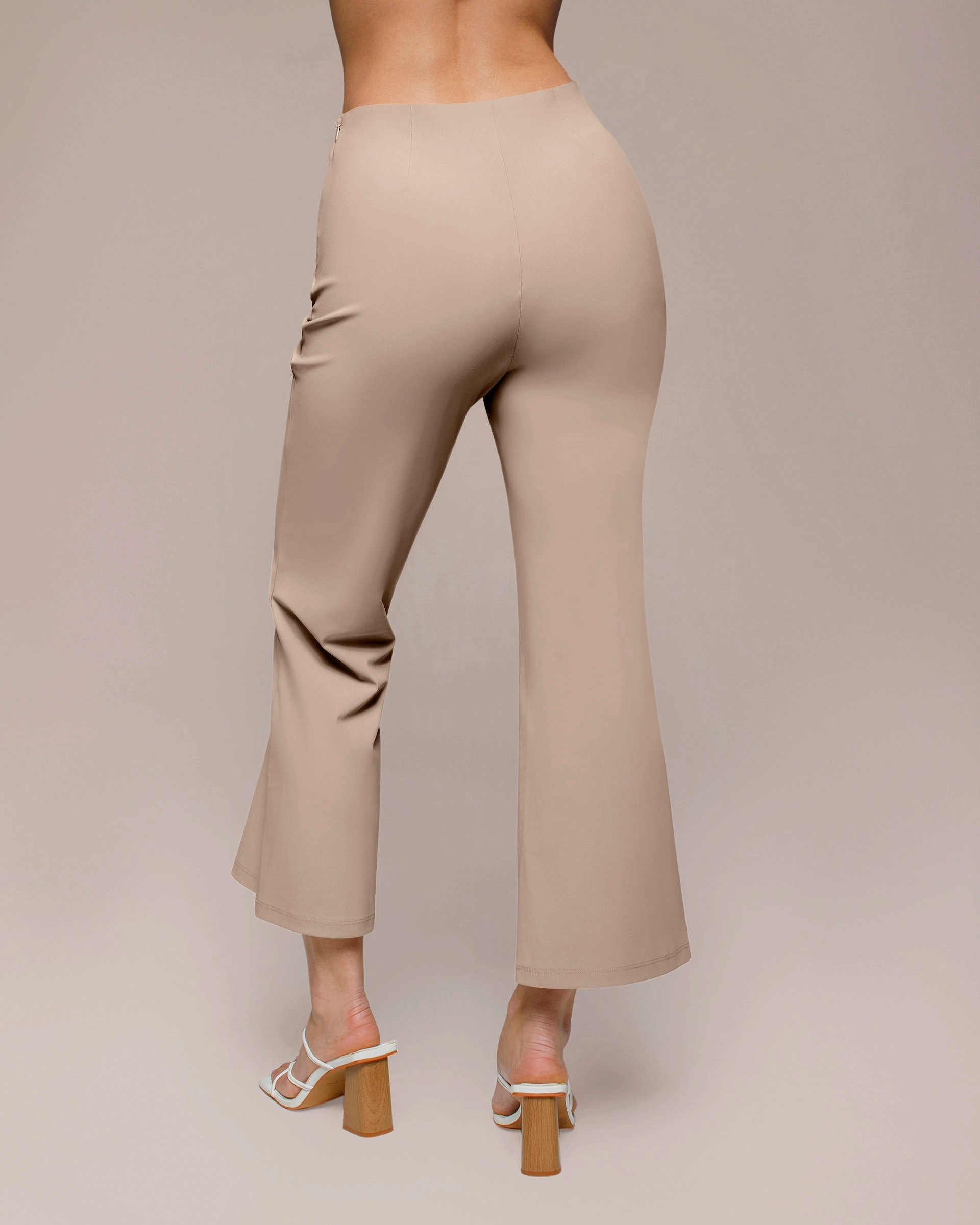 Shift Kick Flare Pant