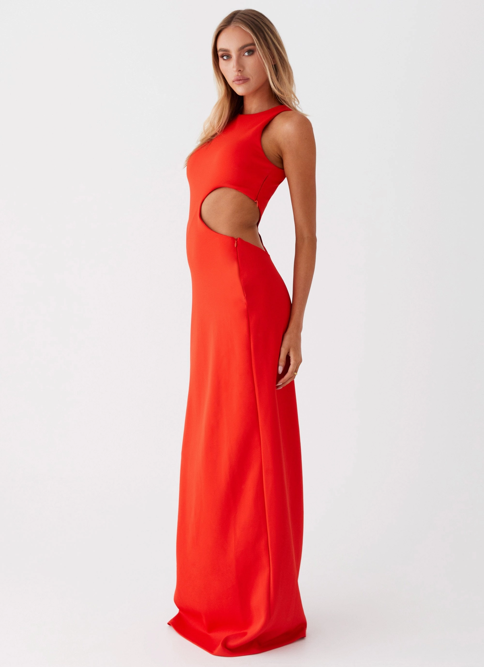 Vaeloria Maxi Dress - Red Work Flex