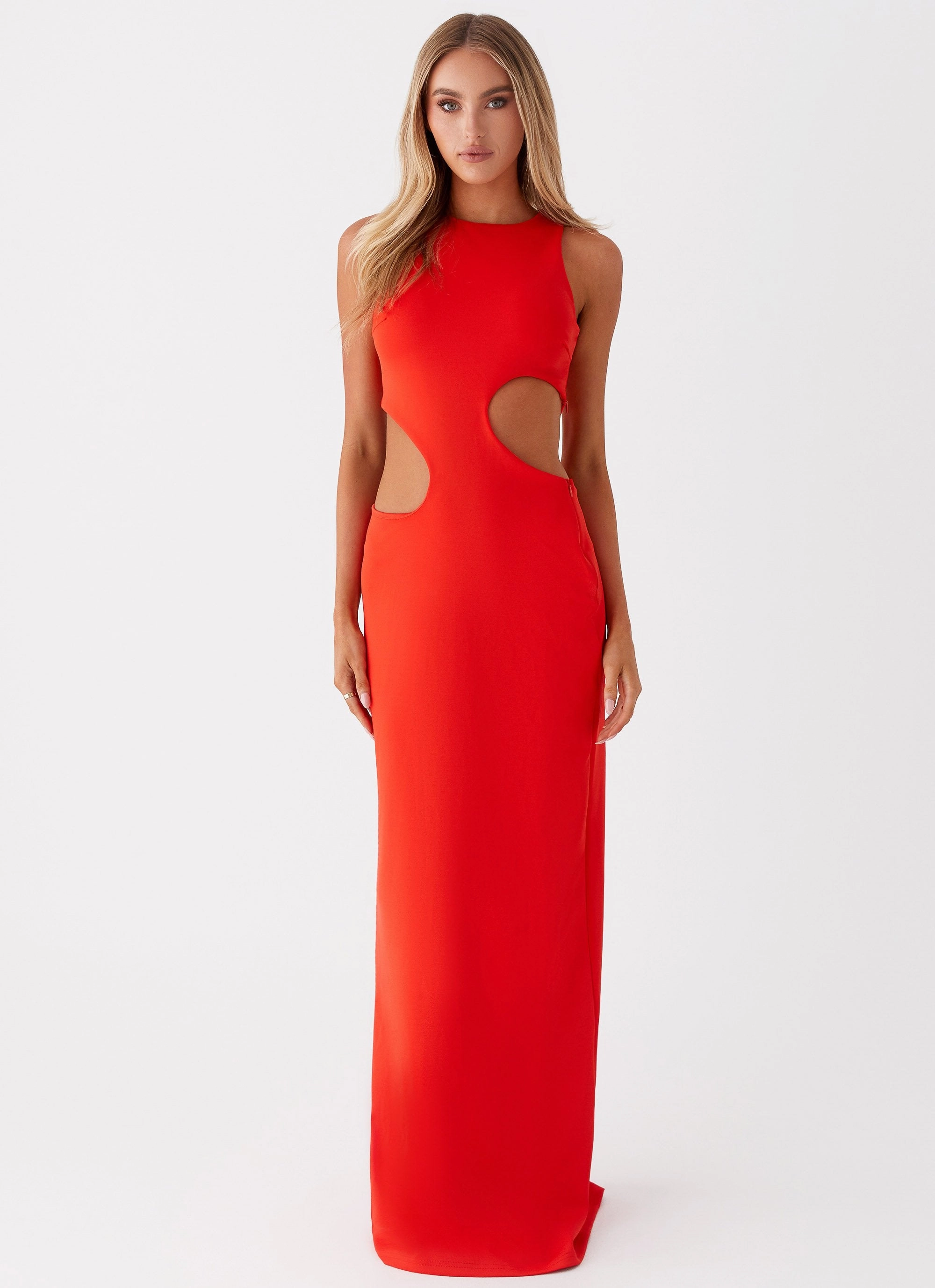 Vaeloria Maxi Dress - Red Textured Surface