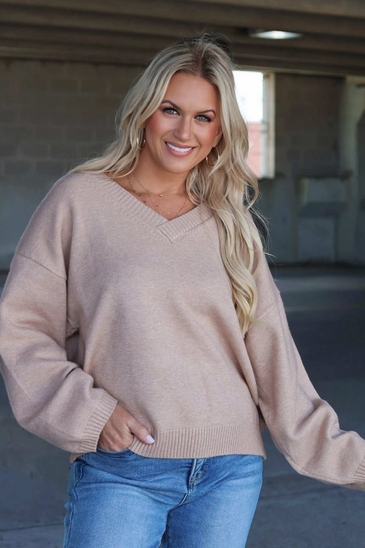 Erin V-Neck Sweater - Beige SecurePockets Professional Look