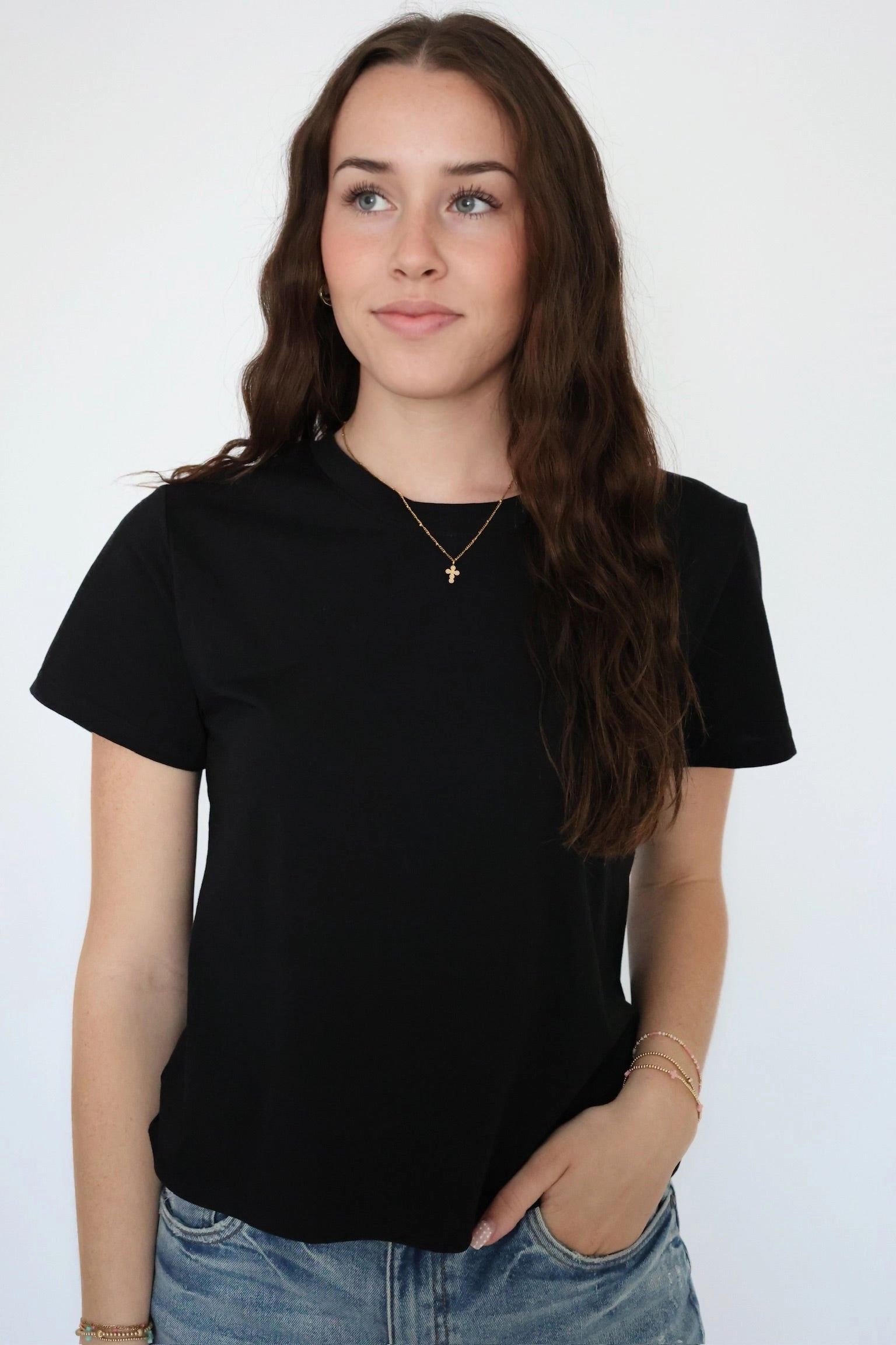 Shyama Crew Neck Tee Compact TravelFriendly Design Formal Shirt