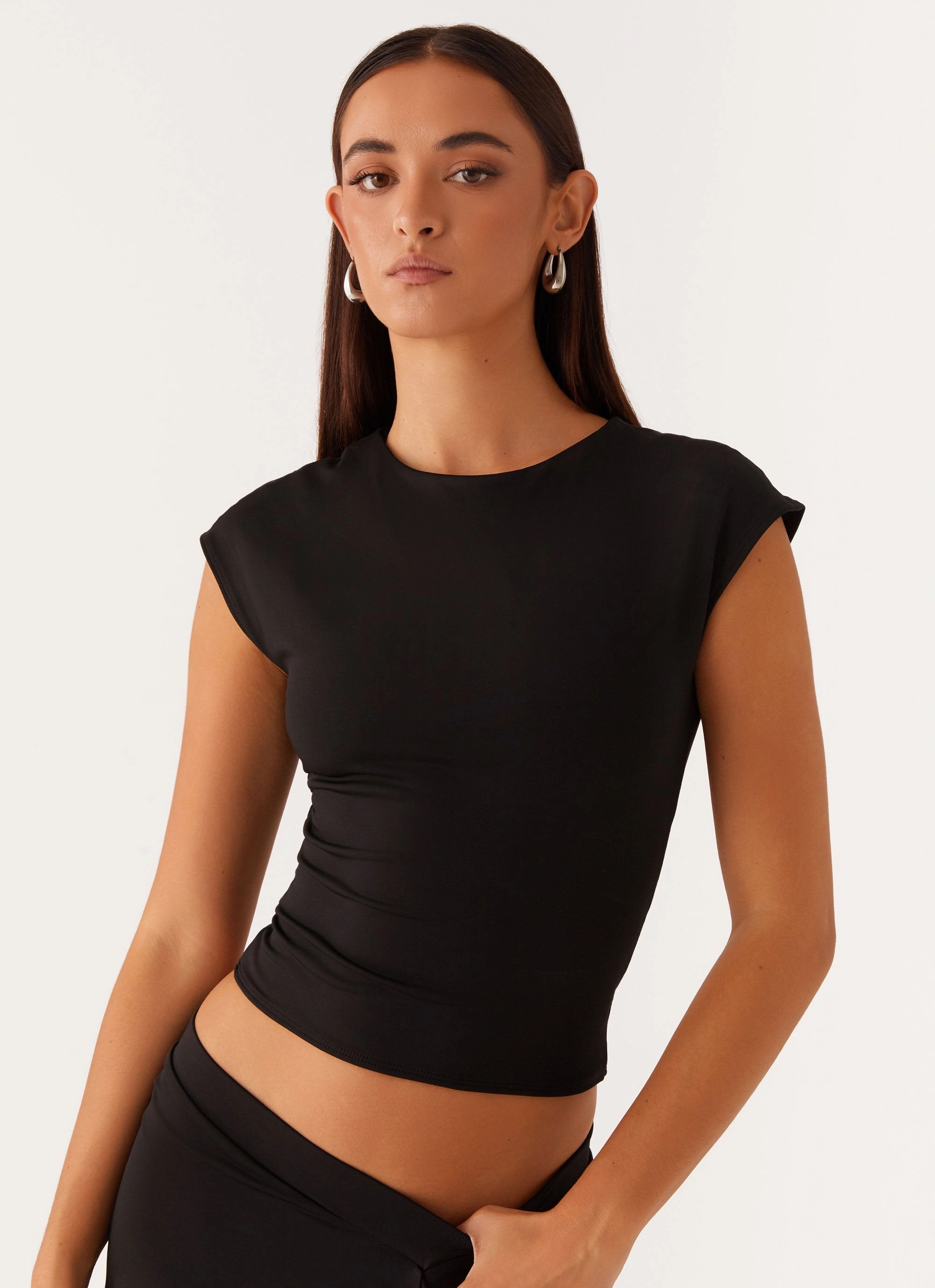 High Density Knit Minimalist Detailing Shes A Lady Top - Black