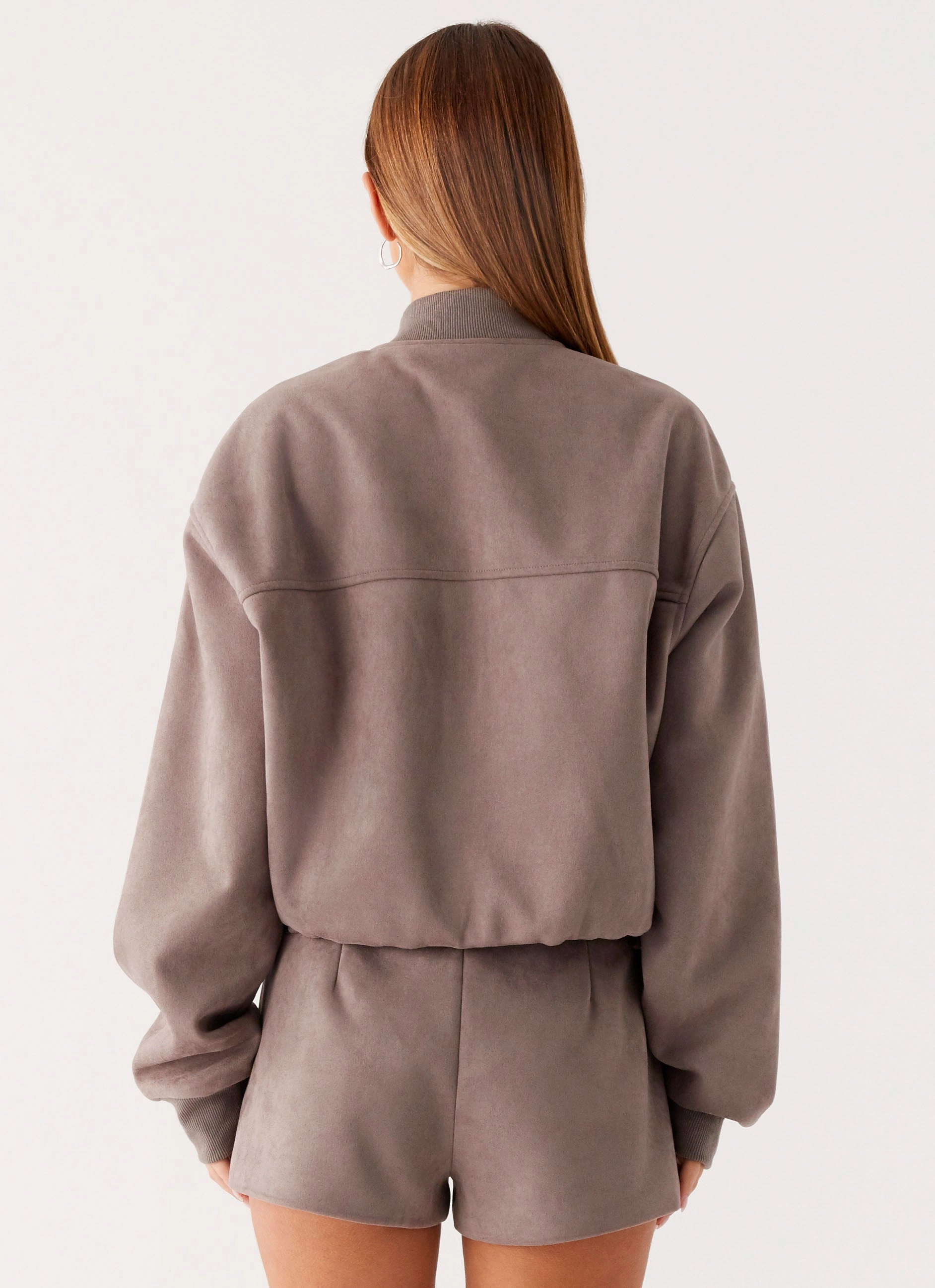 Seamless Shoulder Construction Quick Release Fasteners Thats Chill Mini Shorts - Brown