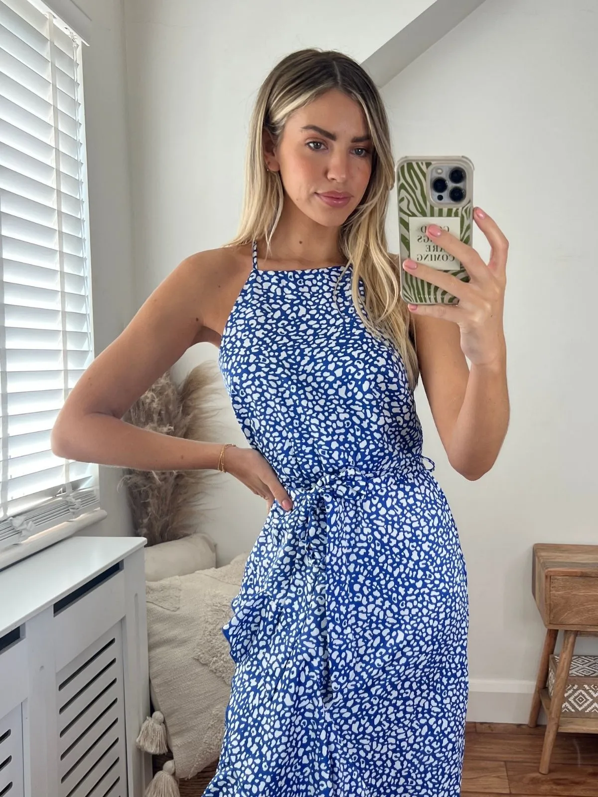 Ariana Halter Frill Dress / Blue Pebble Practical-Style Luxe Look