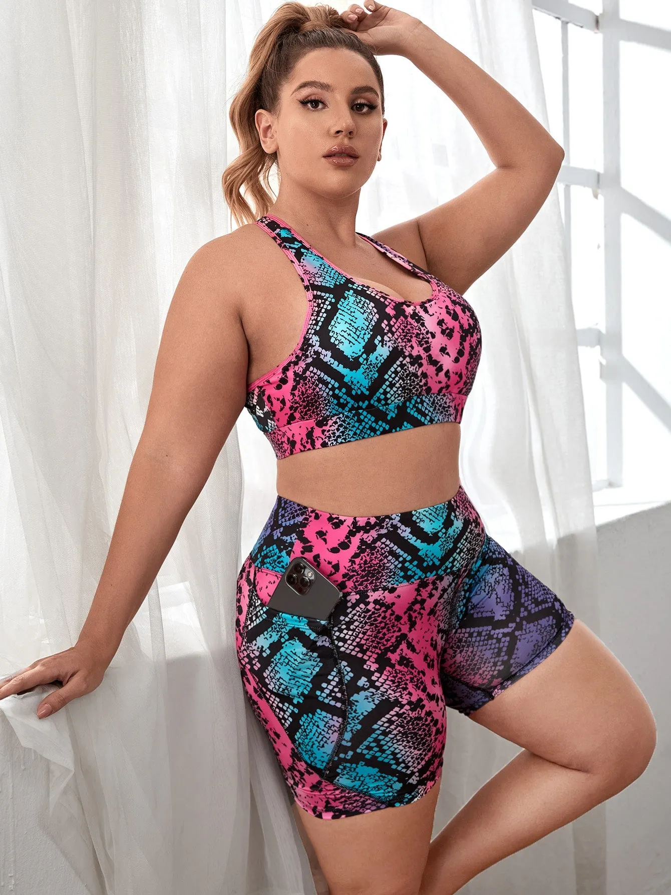 Snakeskin Print High Waist Plus Size Sports Shorts