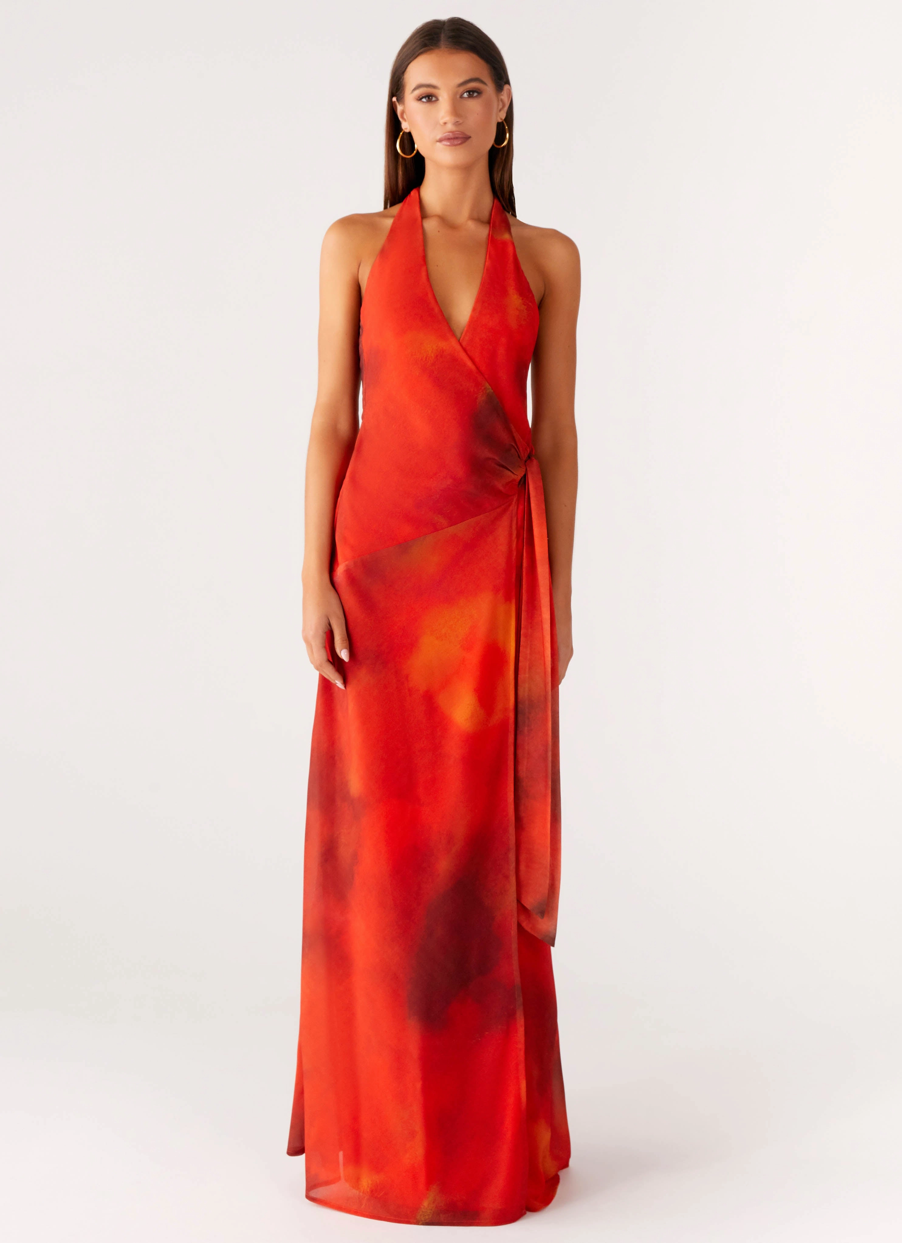 So Chic Maxi Dress - Scarlet Blur Active Outfit tailored look