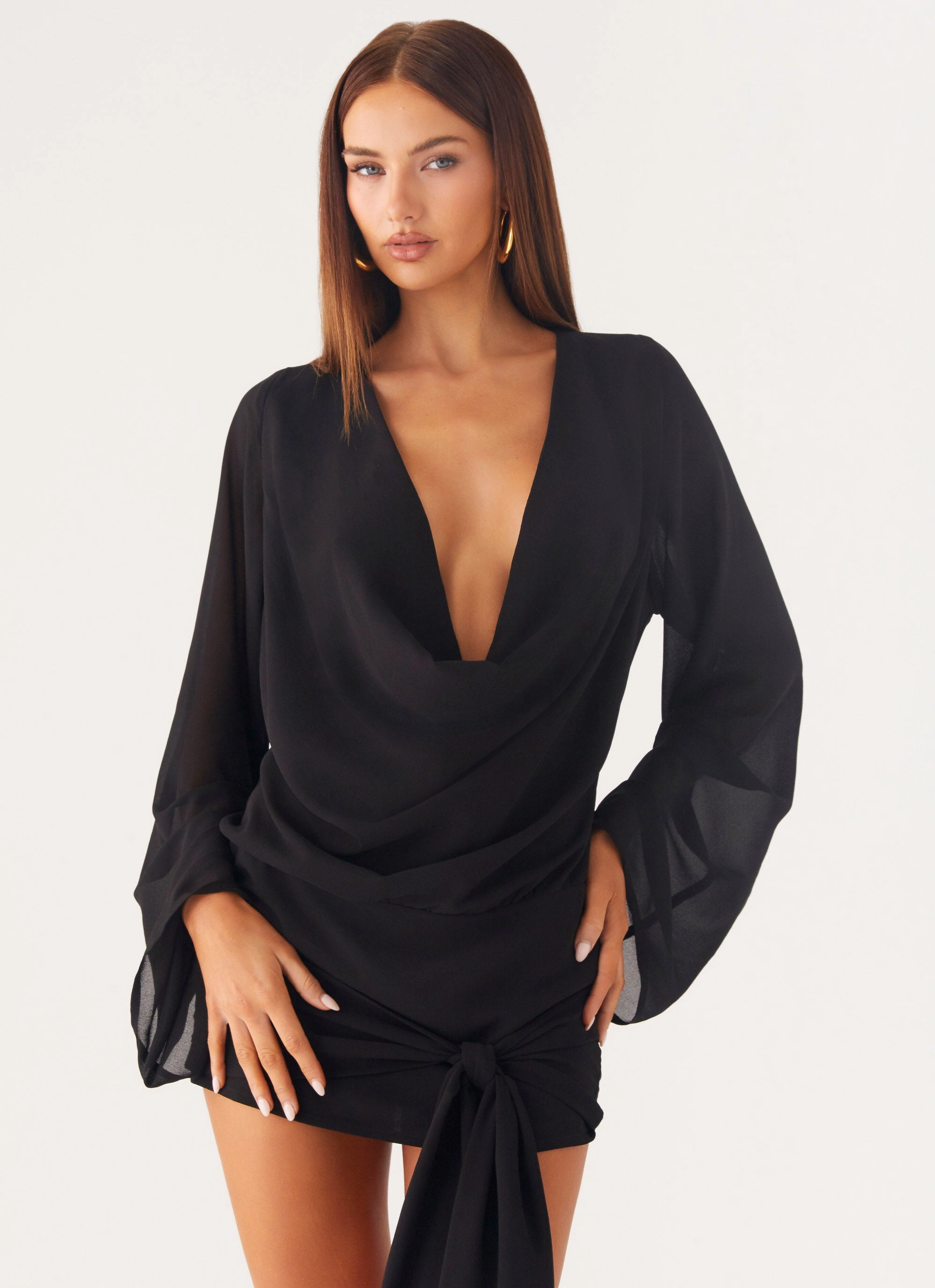 Flattering Shape Look Sorrel Long Sleeve Mini Dress - Black